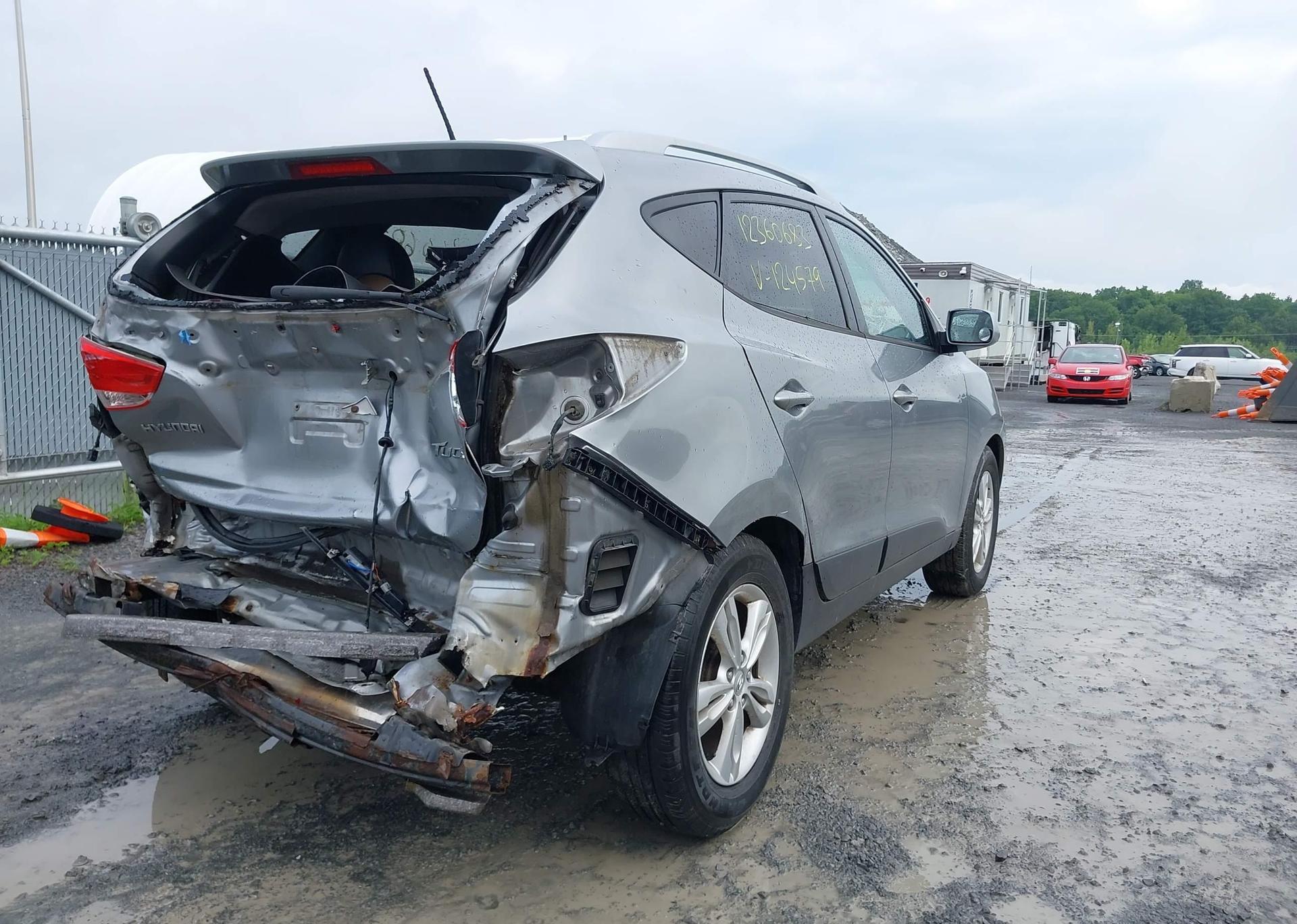 2011 HYUNDAI TUCSON GLS
