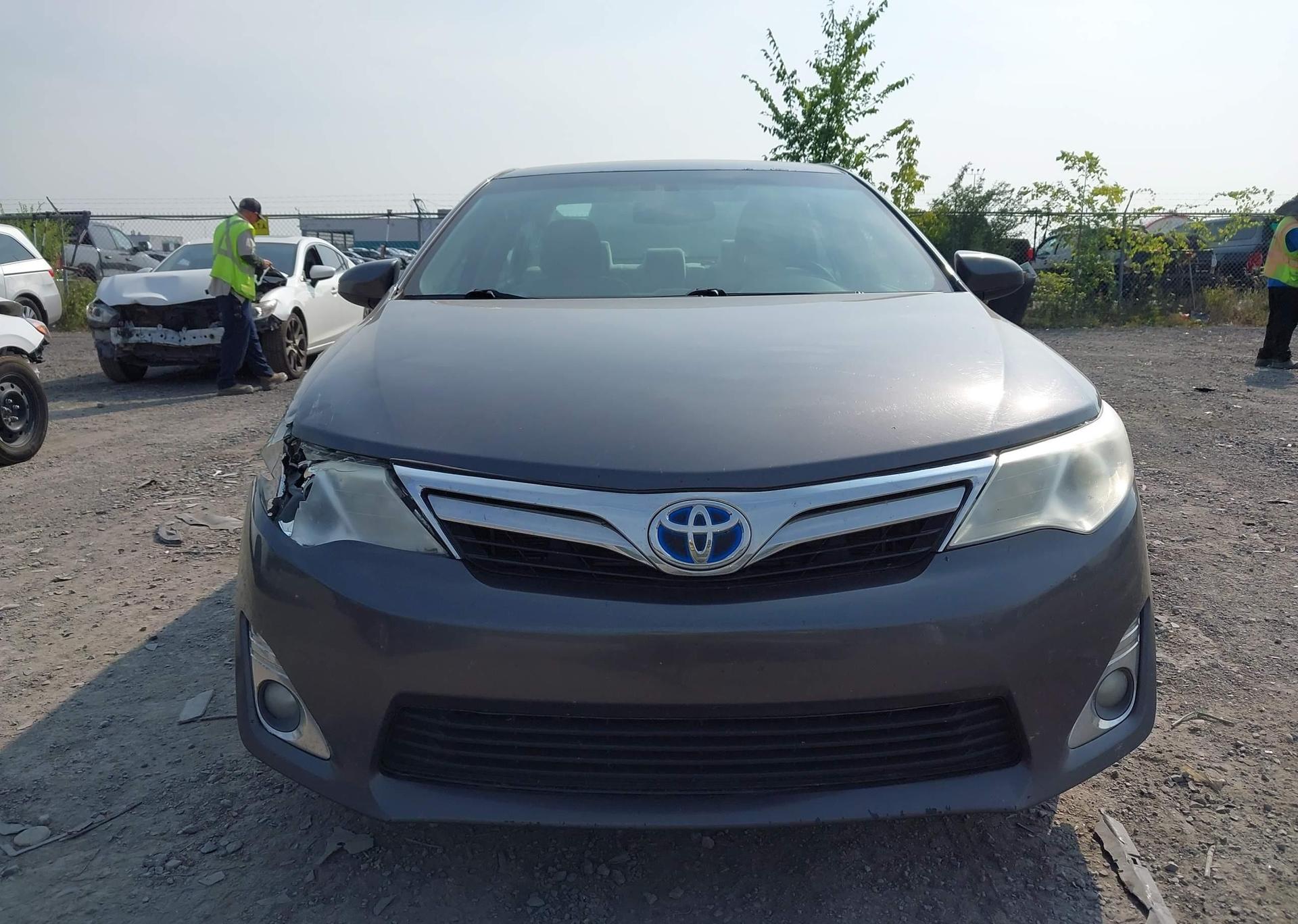 2014 TOYOTA CAMRY