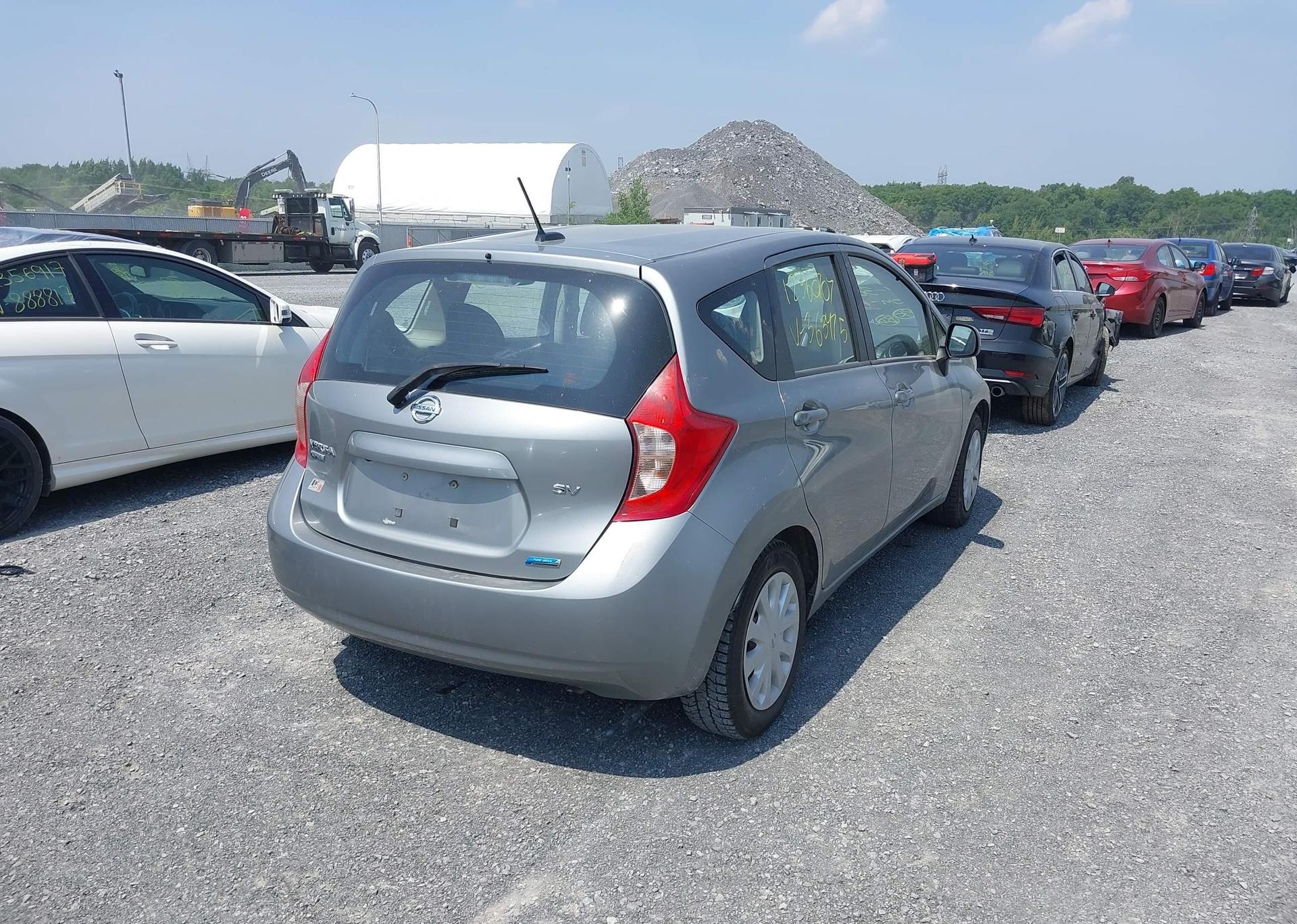 2014 NISSAN VERSA