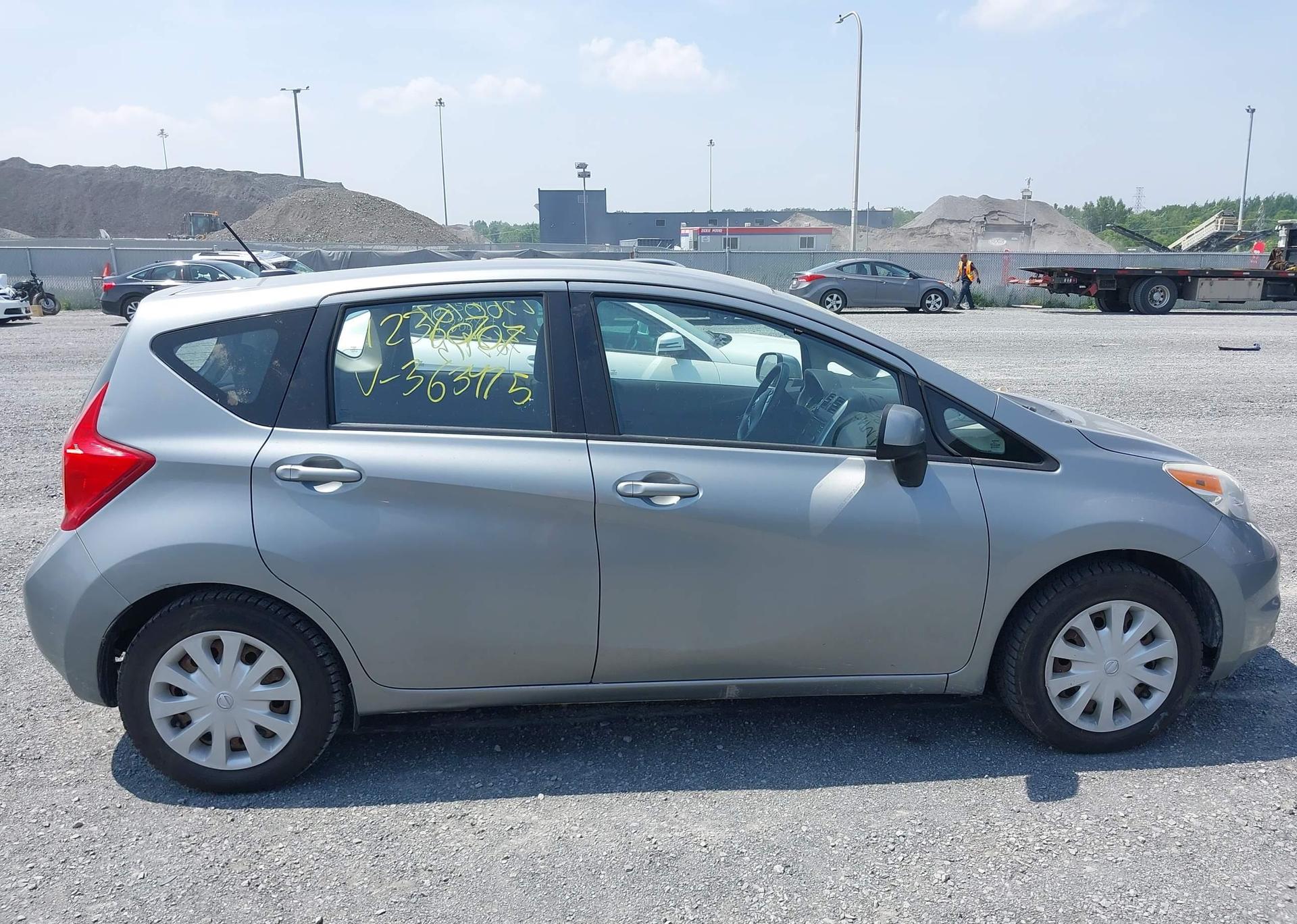 2014 NISSAN VERSA