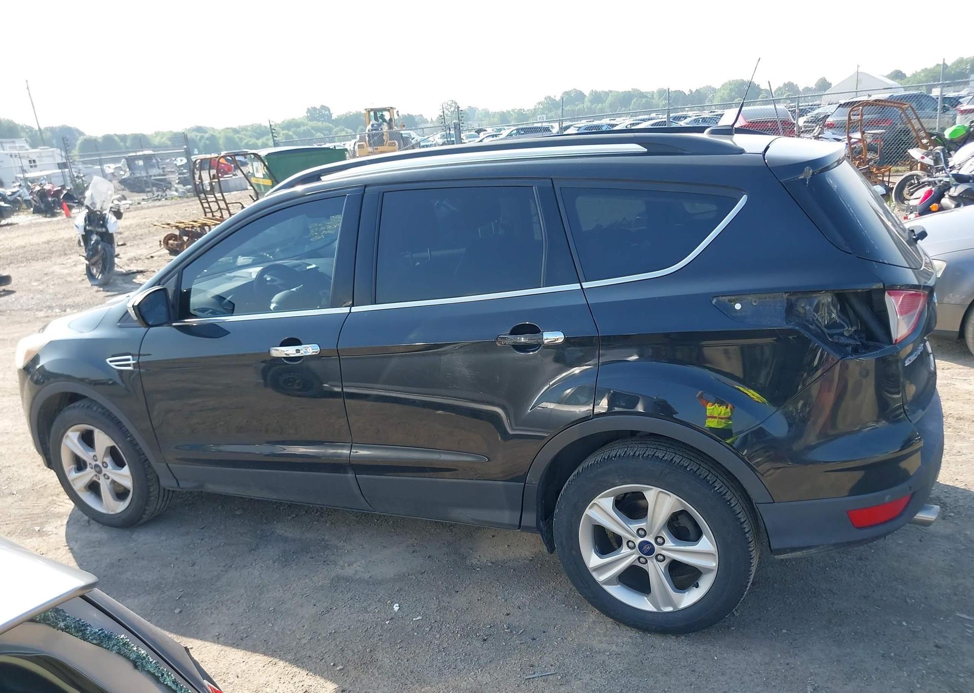 2014 FORD ESCAPE SE