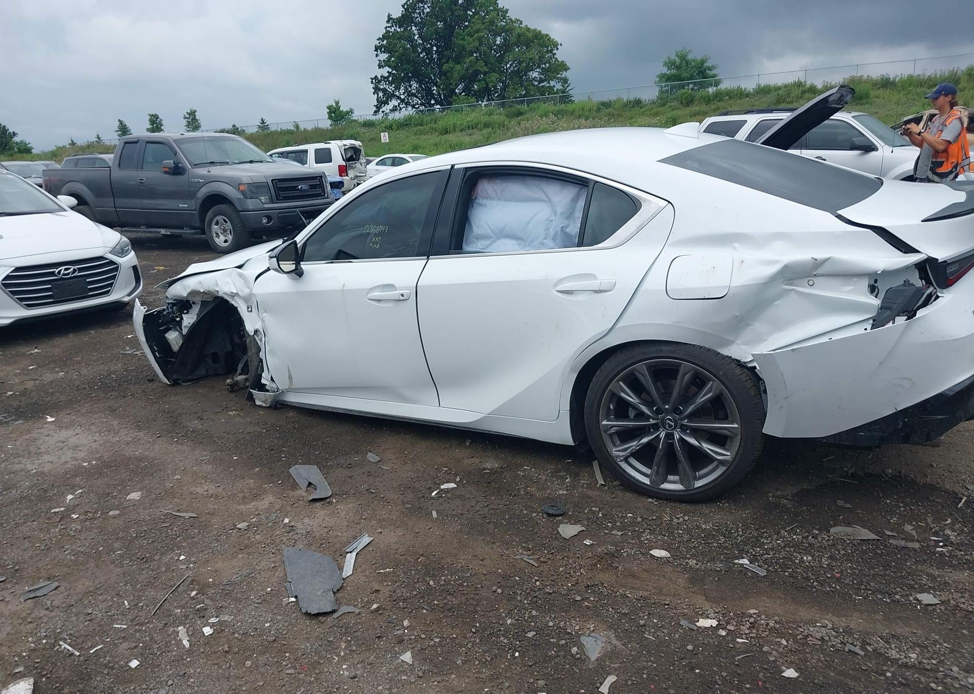 2021 LEXUS IS 300