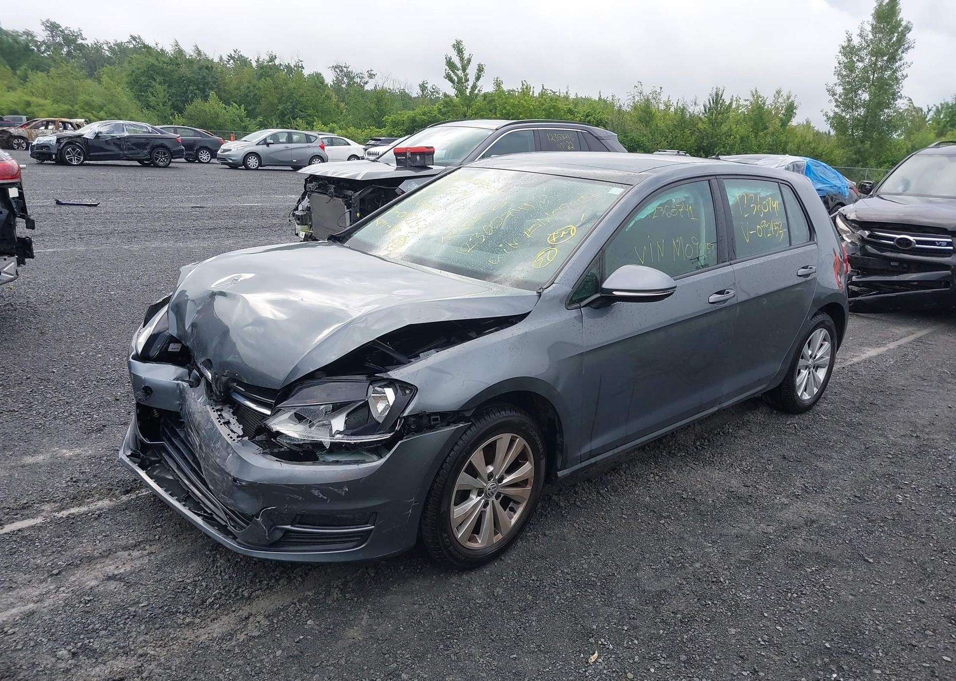 2015 VOLKSWAGEN GOLF