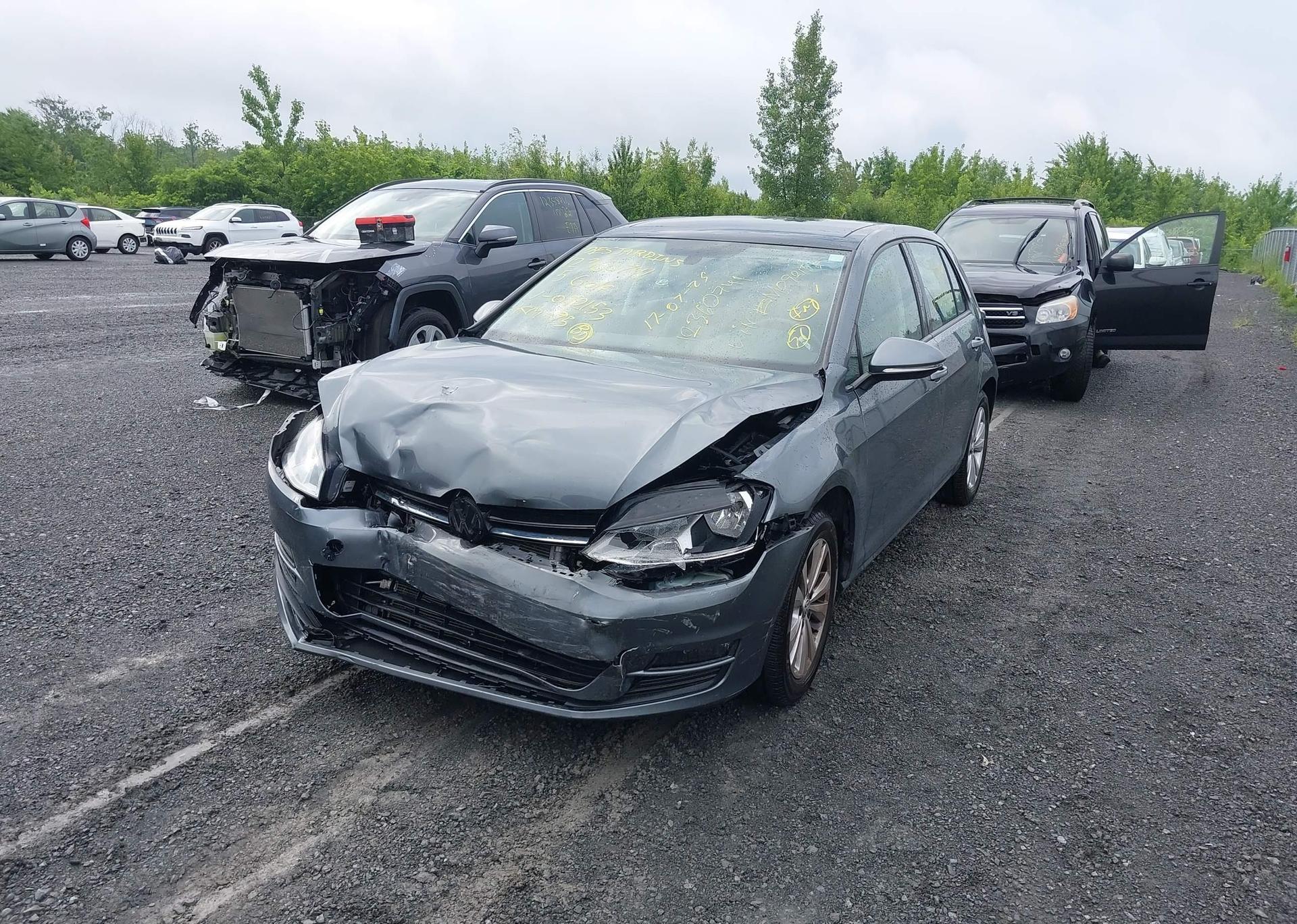 2015 VOLKSWAGEN GOLF
