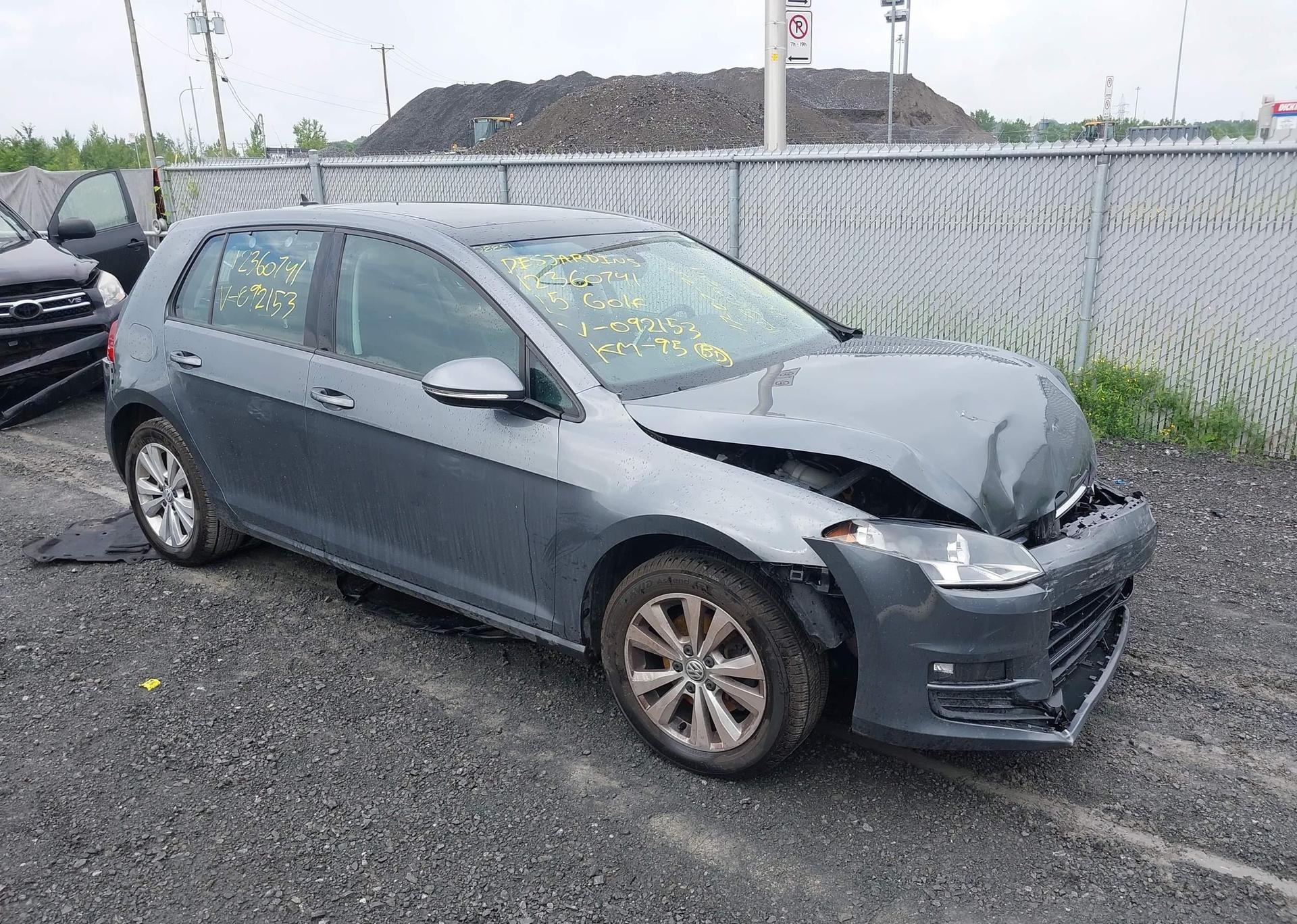 2015 VOLKSWAGEN GOLF