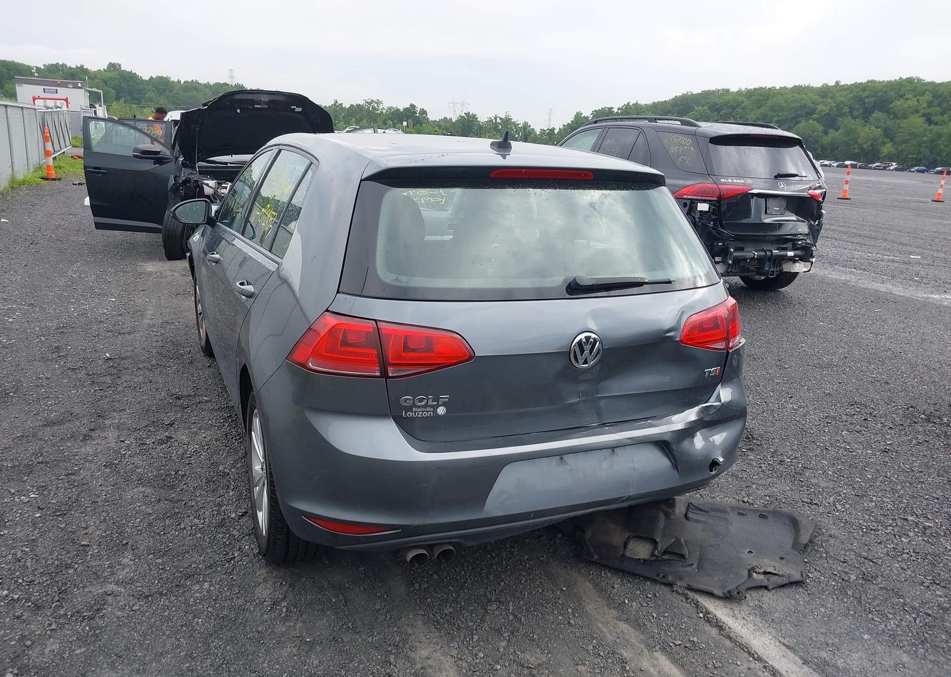 2015 VOLKSWAGEN GOLF