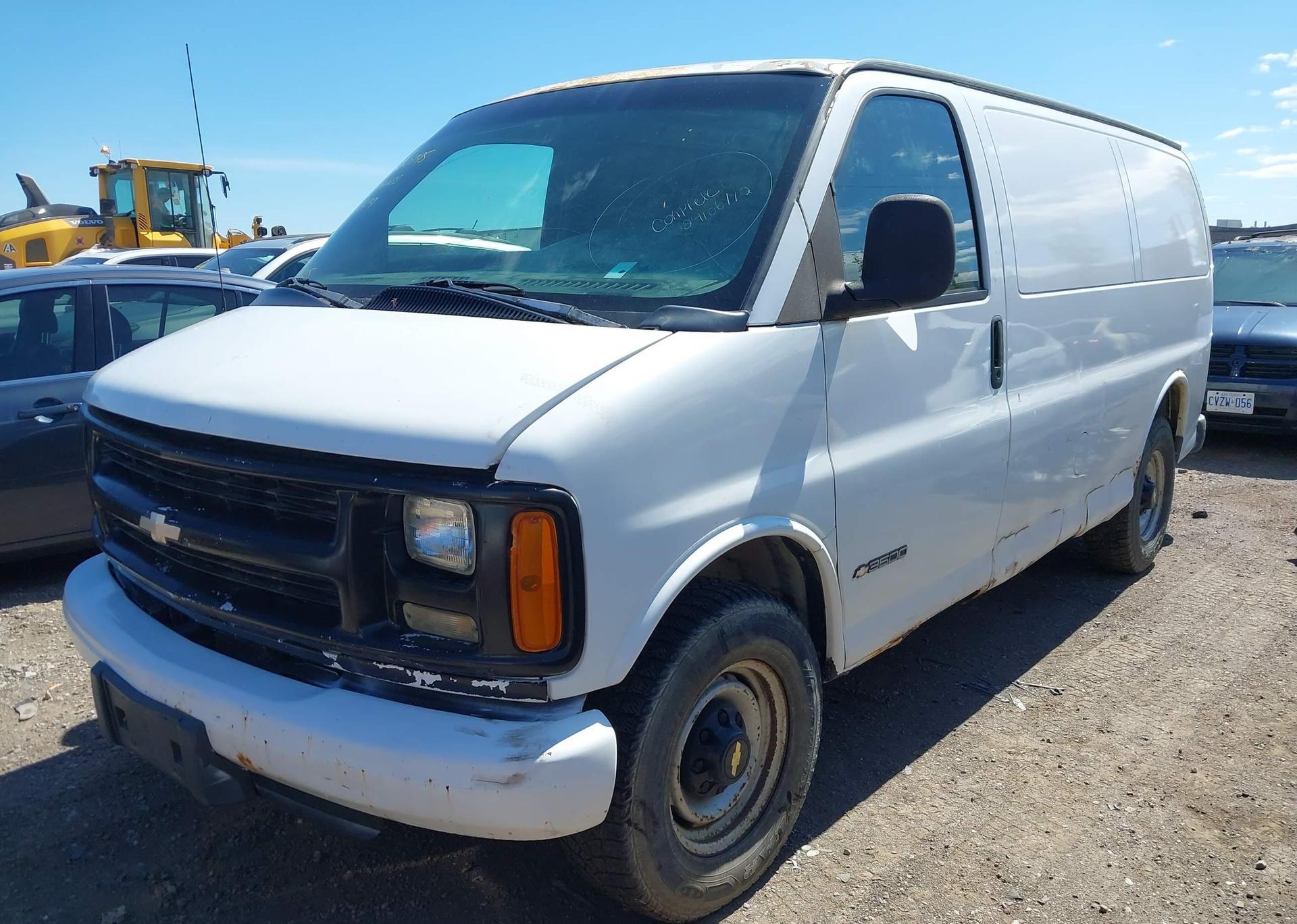 2000 CHEVROLET EXPRESS STANDARD