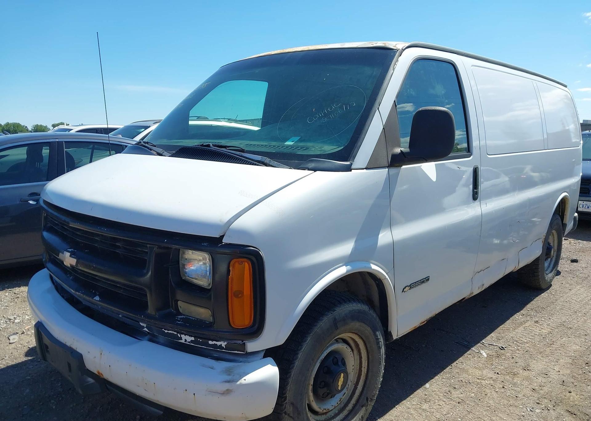 2000 CHEVROLET EXPRESS STANDARD