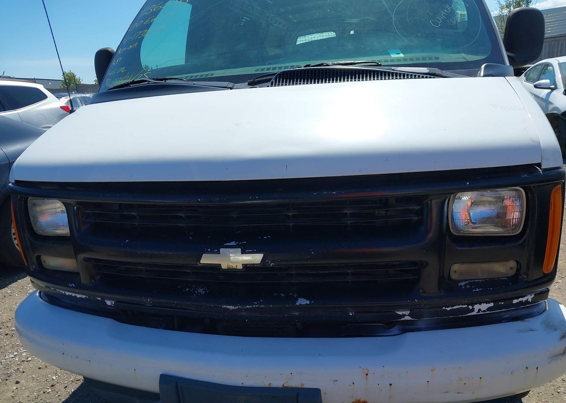 2000 CHEVROLET EXPRESS STANDARD