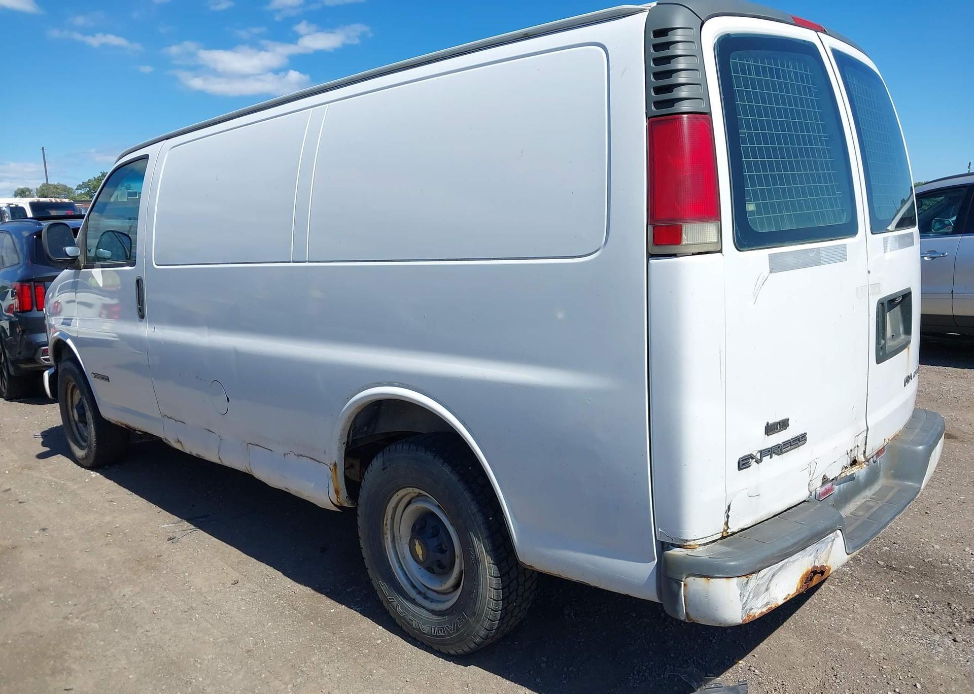 2000 CHEVROLET EXPRESS STANDARD