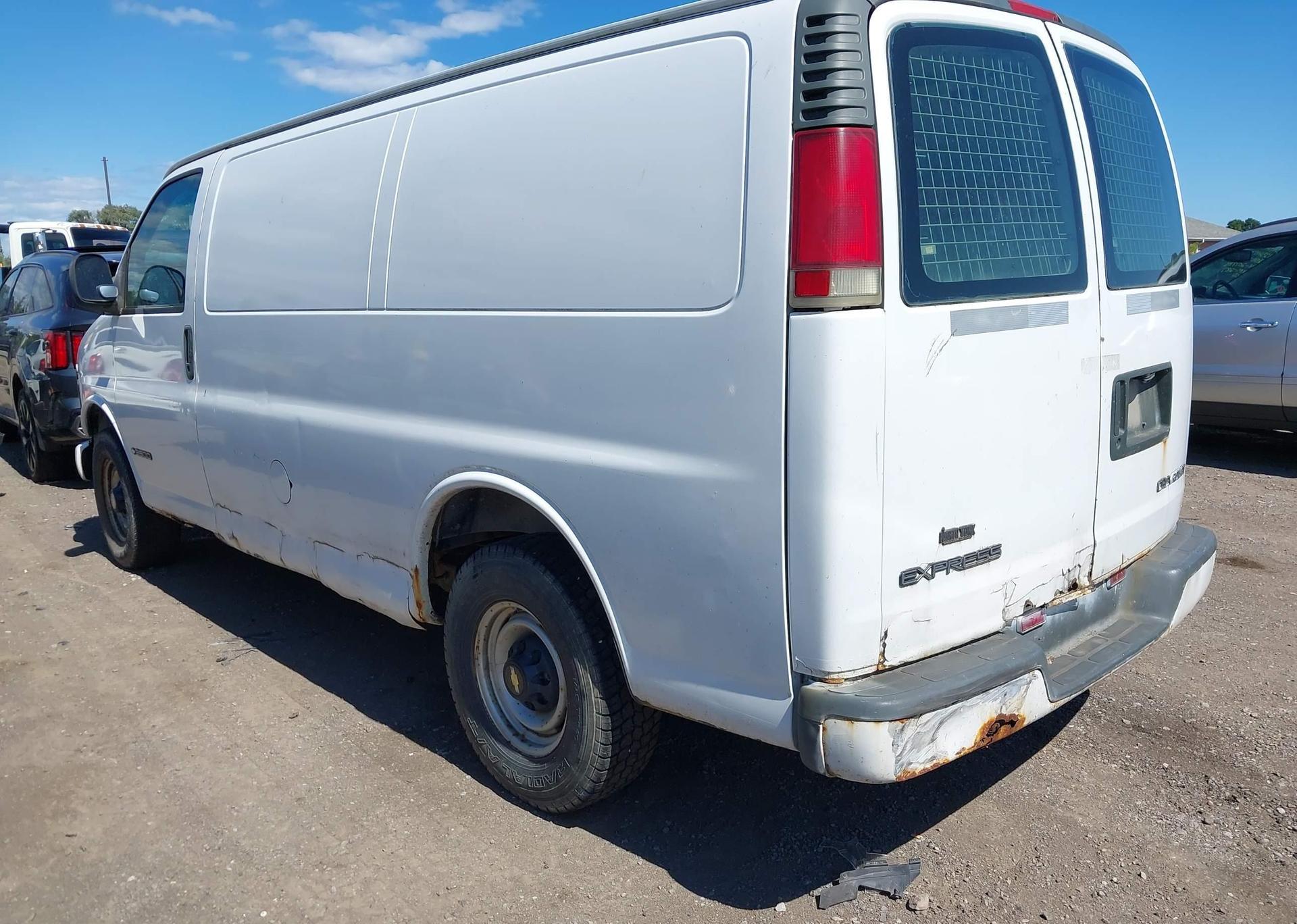 2000 CHEVROLET EXPRESS STANDARD