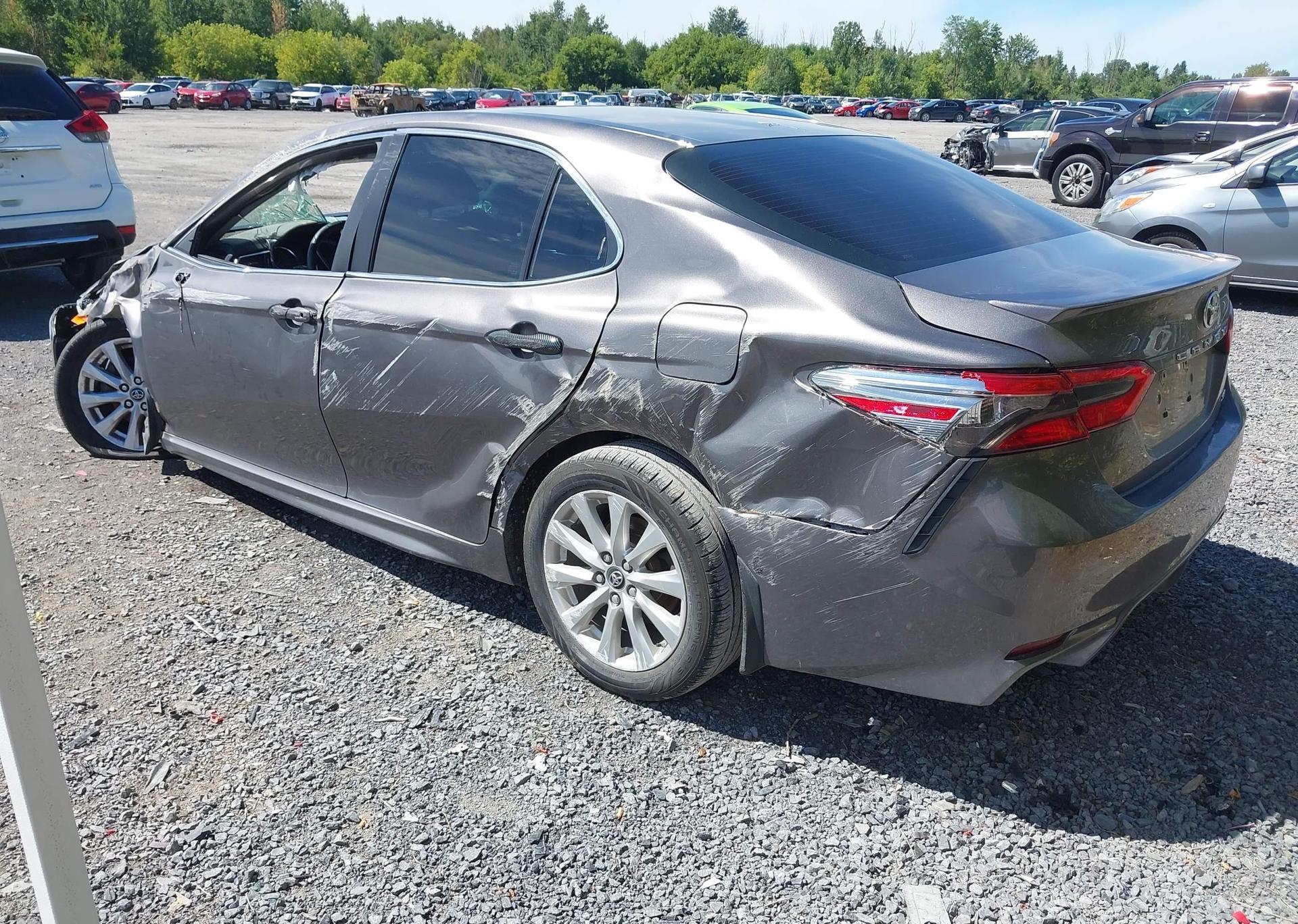 2018 TOYOTA CAMRY