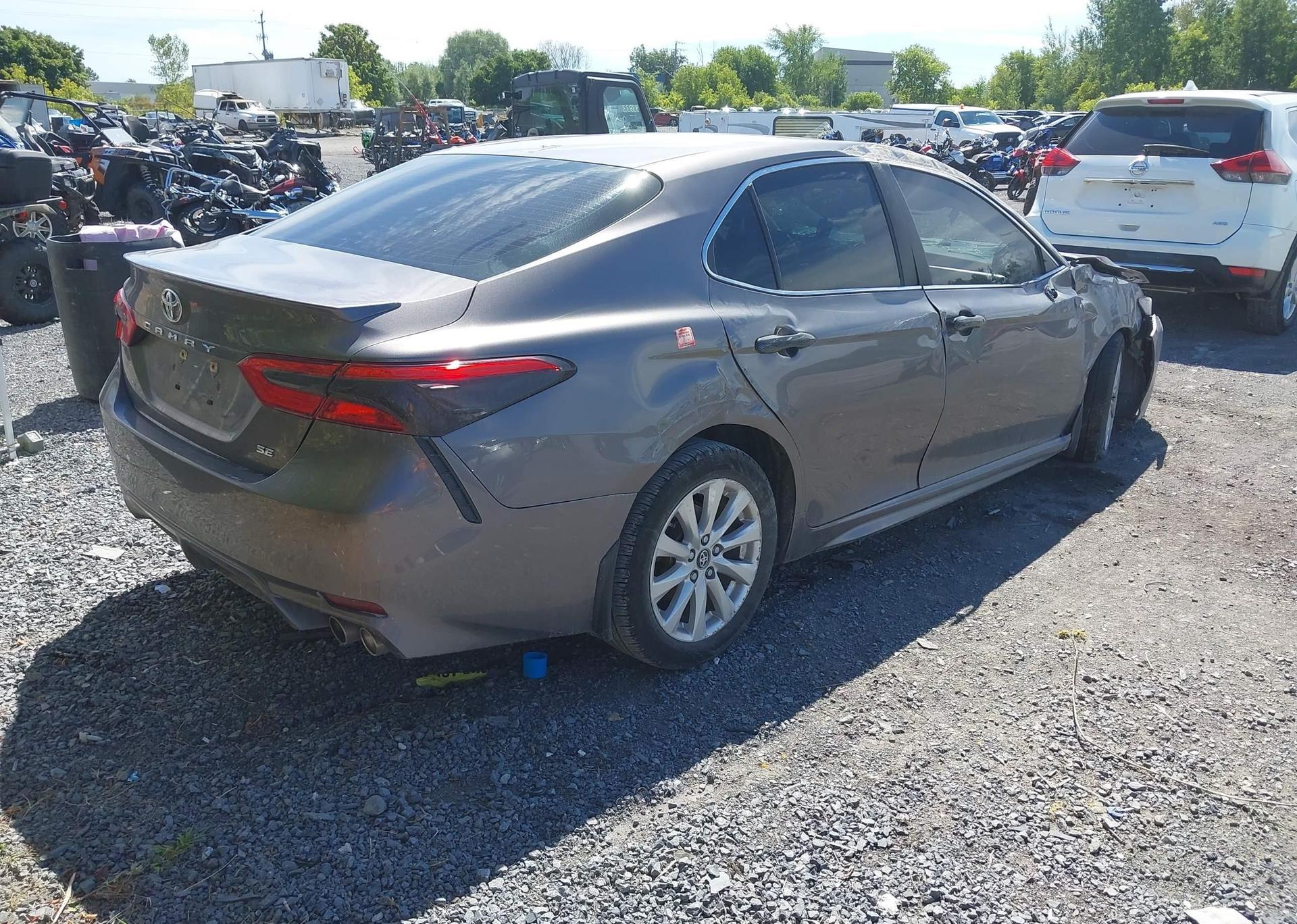 2018 TOYOTA CAMRY