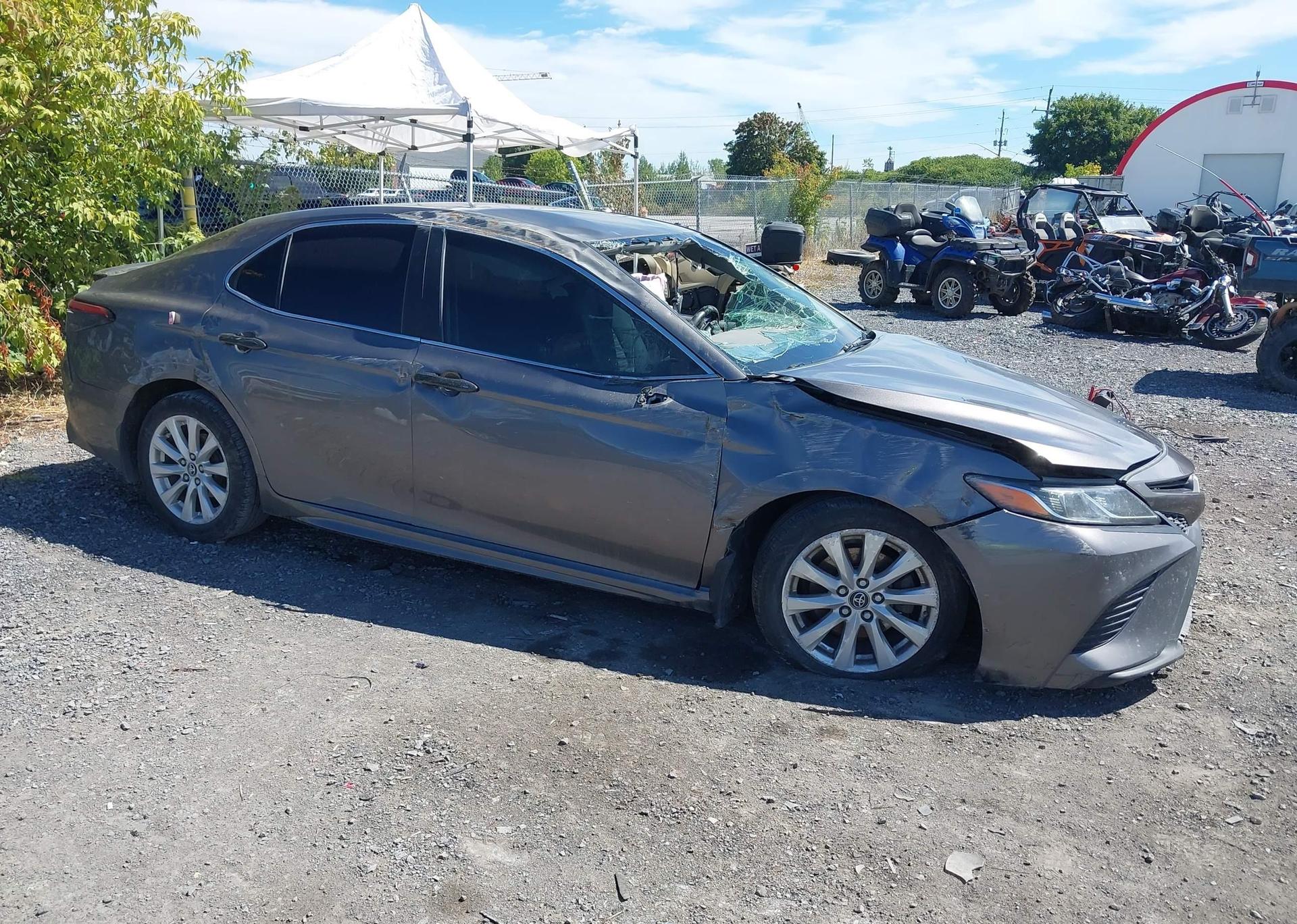 2018 TOYOTA CAMRY