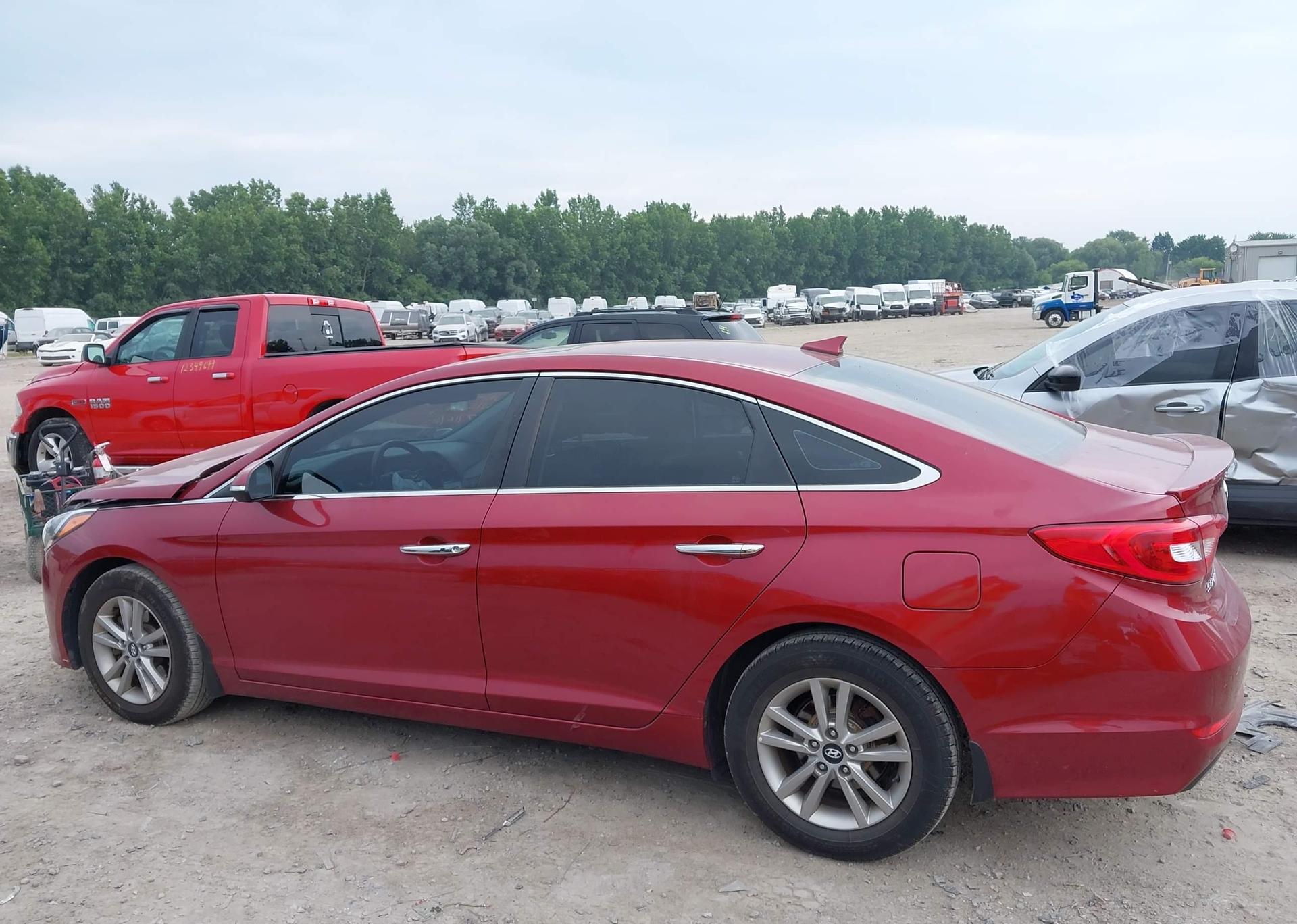 2016 HYUNDAI SONATA SE