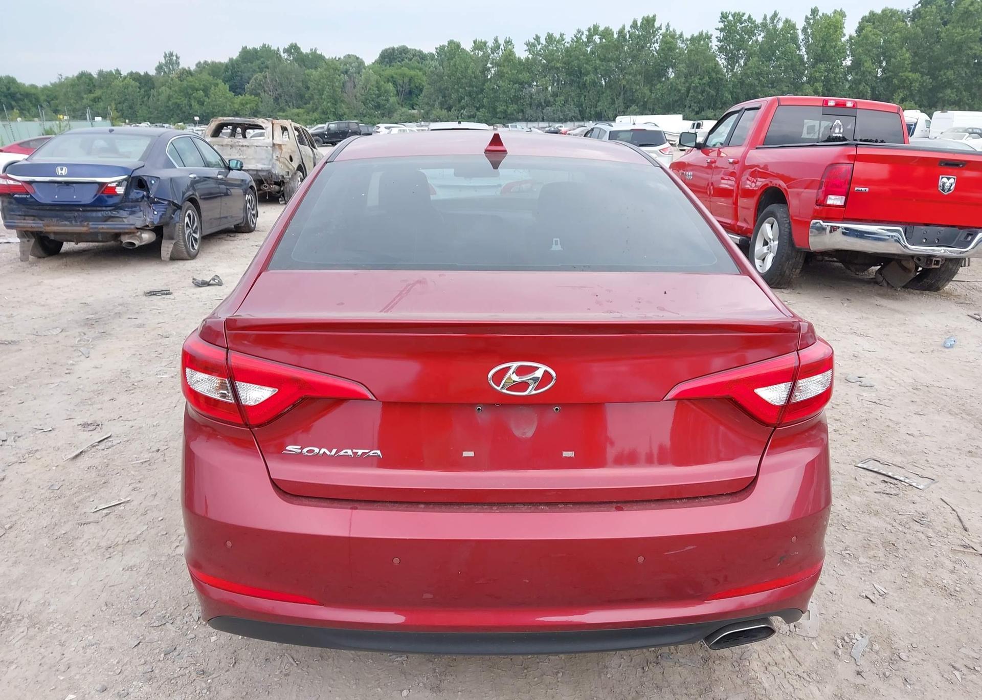 2016 HYUNDAI SONATA SE