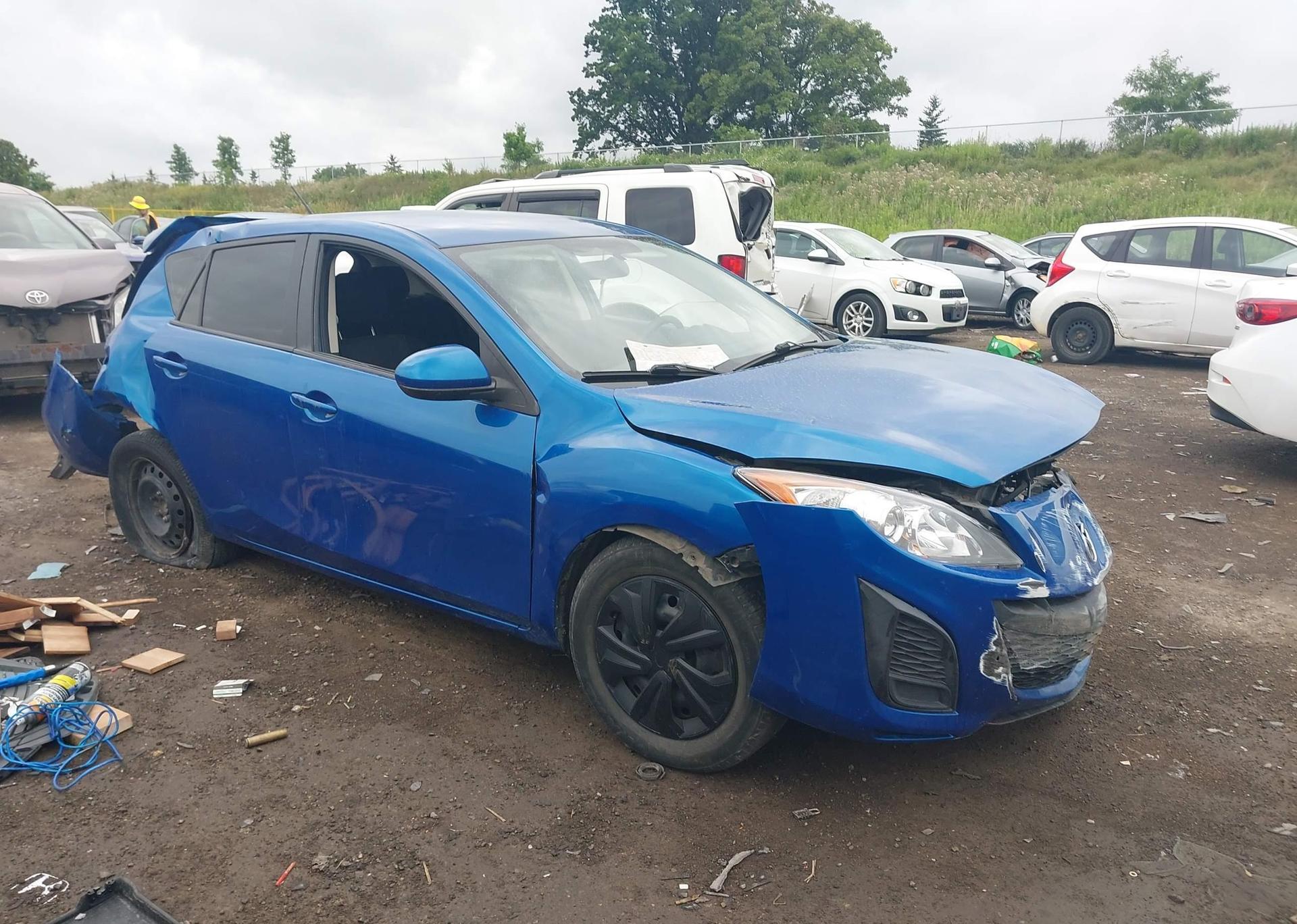 2012 MAZDA 3 I