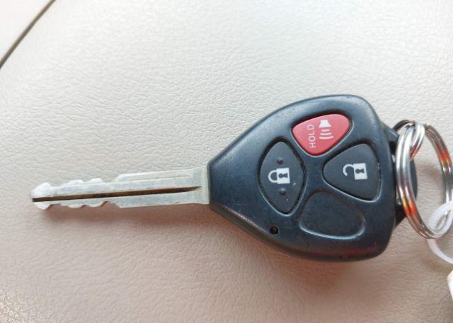 2011 TOYOTA VENZA BASE V6