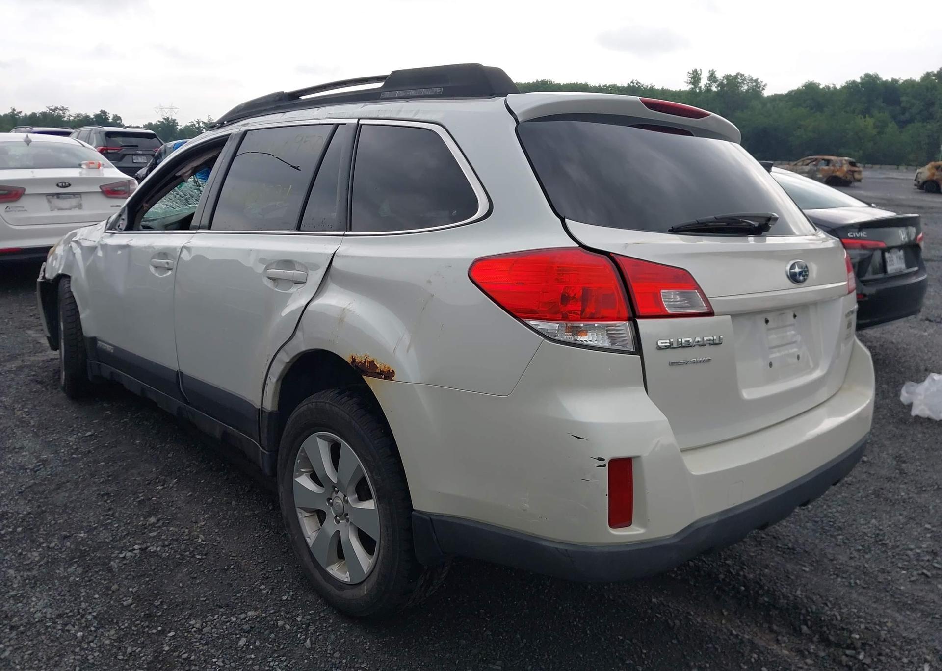 2011 SUBARU OUTBACK 2.5I PREMIUM