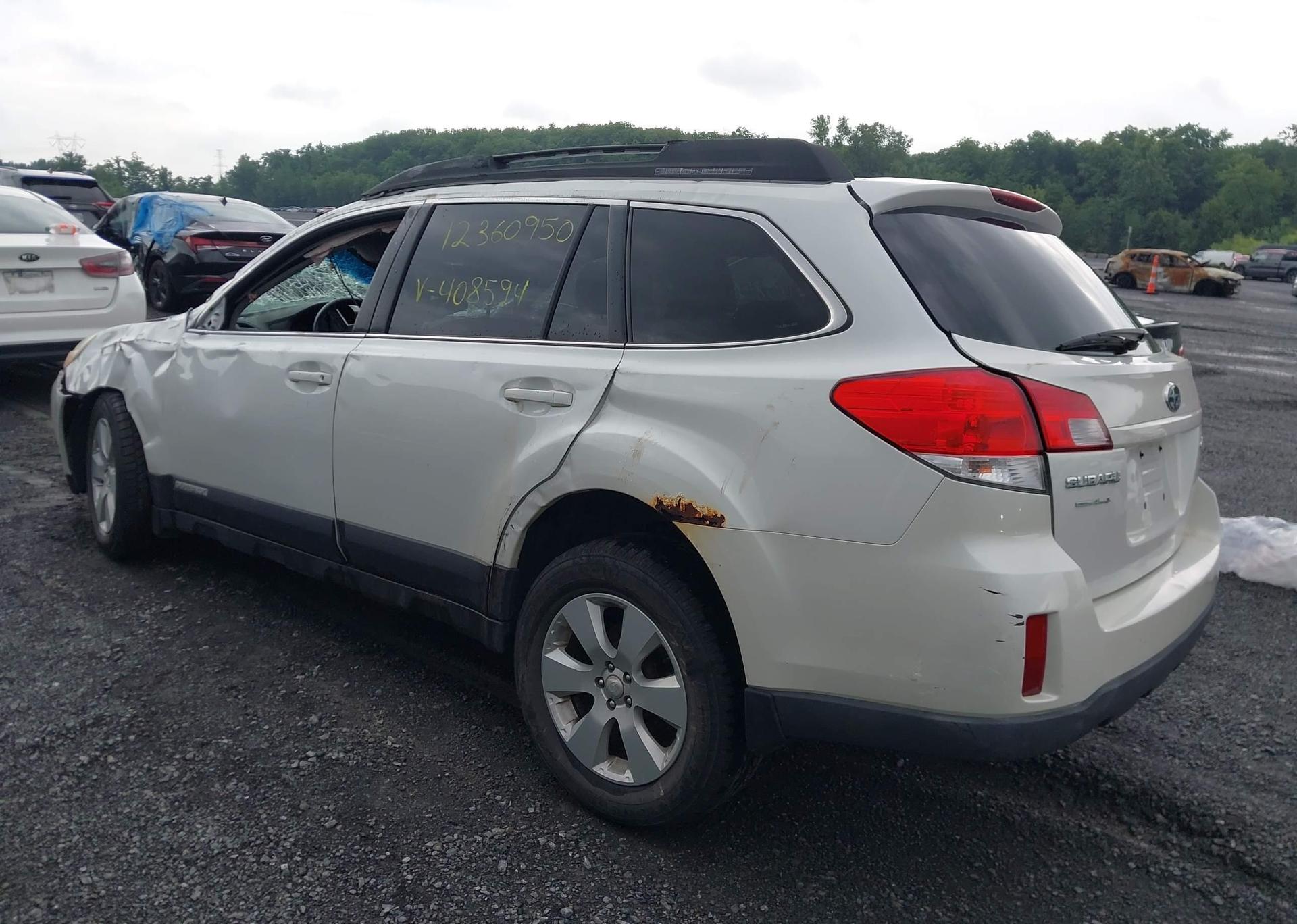 2011 SUBARU OUTBACK 2.5I PREMIUM
