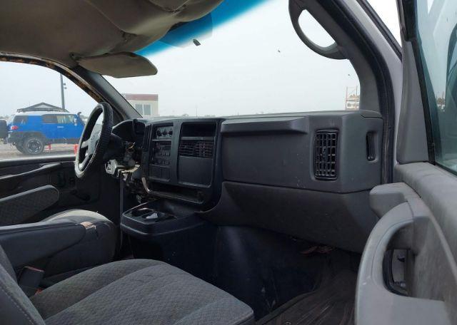 2004 CHEVROLET EXPRESS G2500