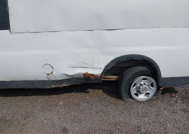 2004 CHEVROLET EXPRESS G2500