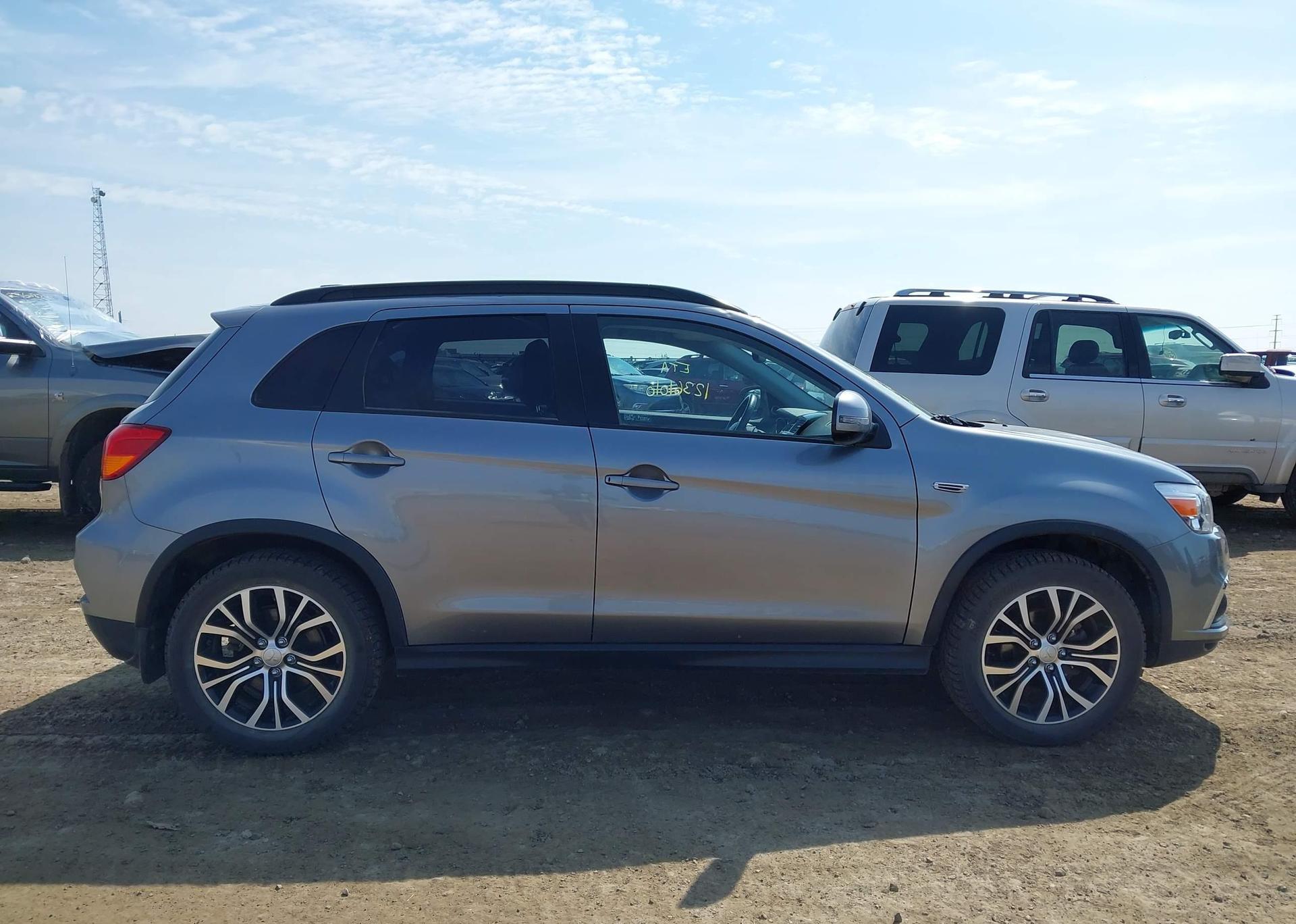 2018 MITSUBISHI RVR GT