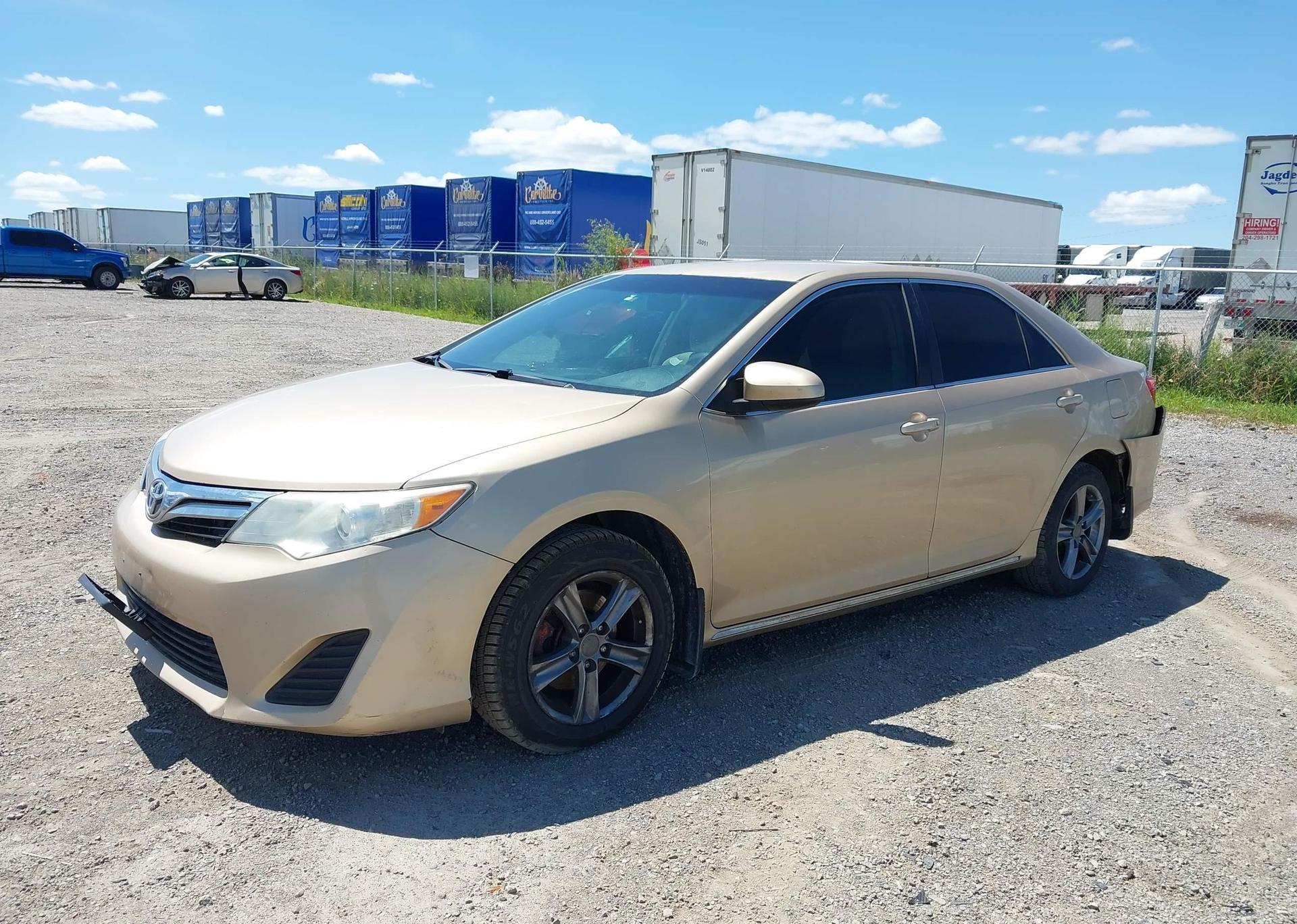 2012 TOYOTA CAMRY LE