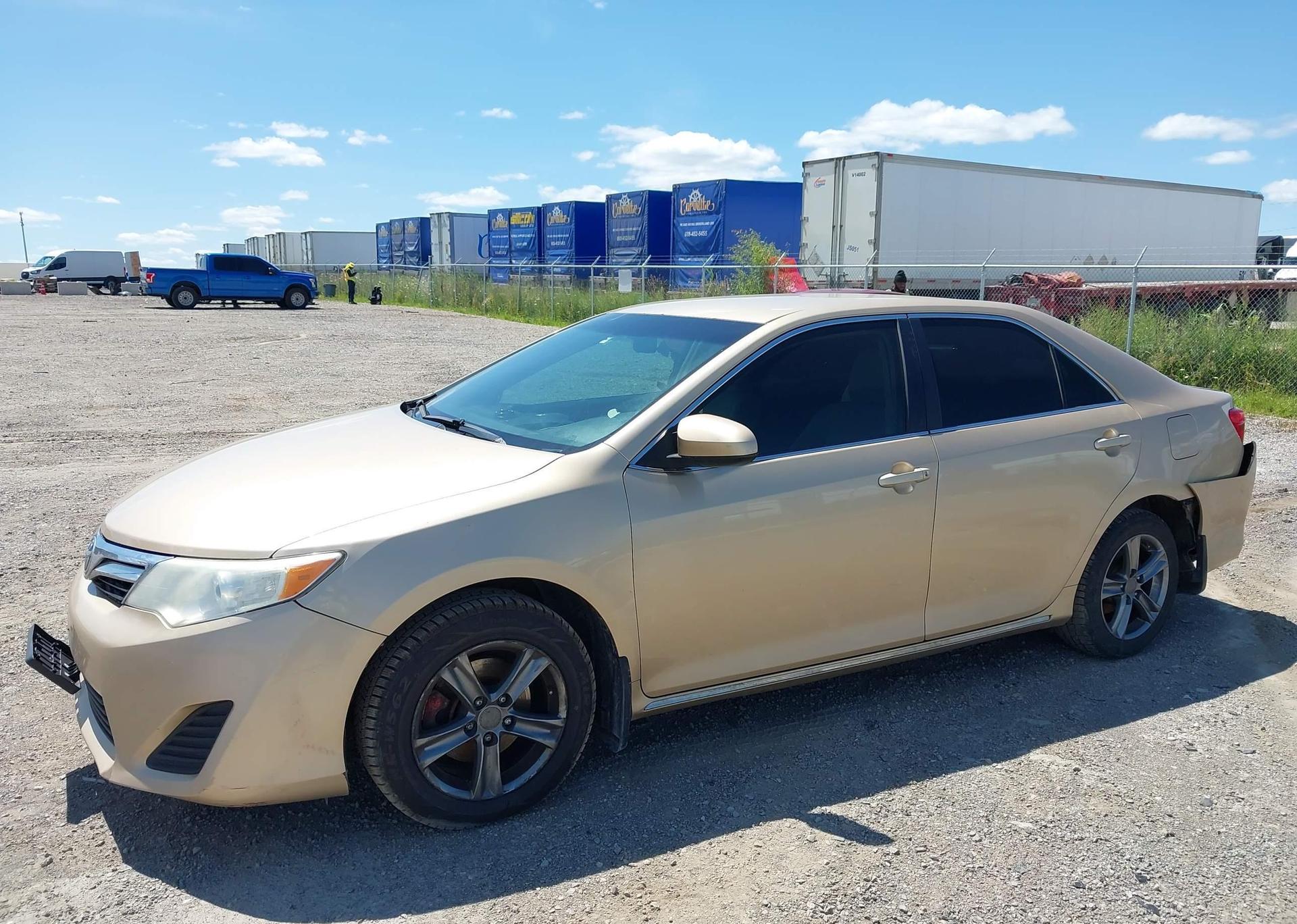 2012 TOYOTA CAMRY LE