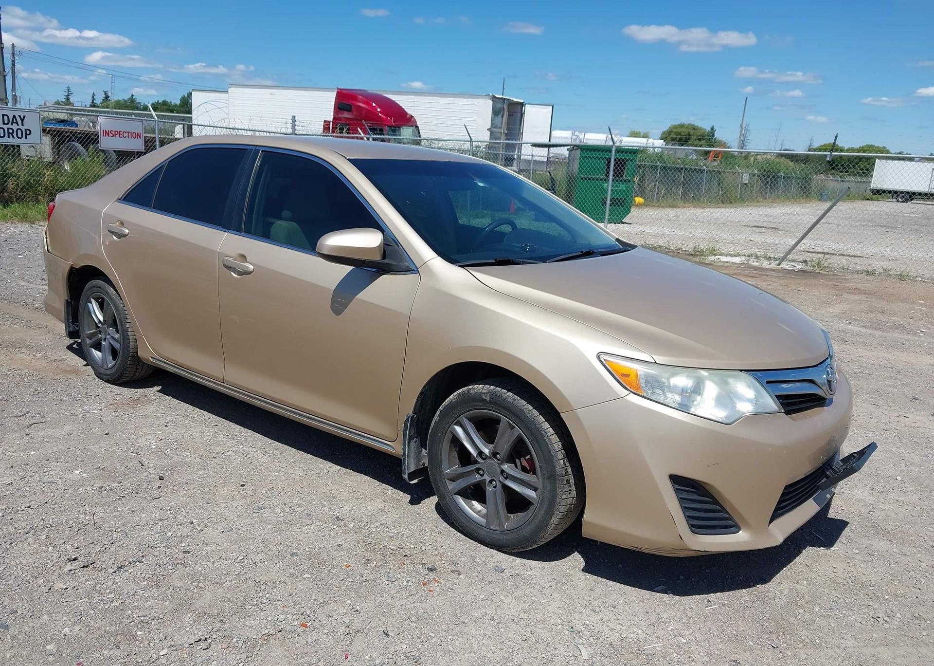 2012 TOYOTA CAMRY LE