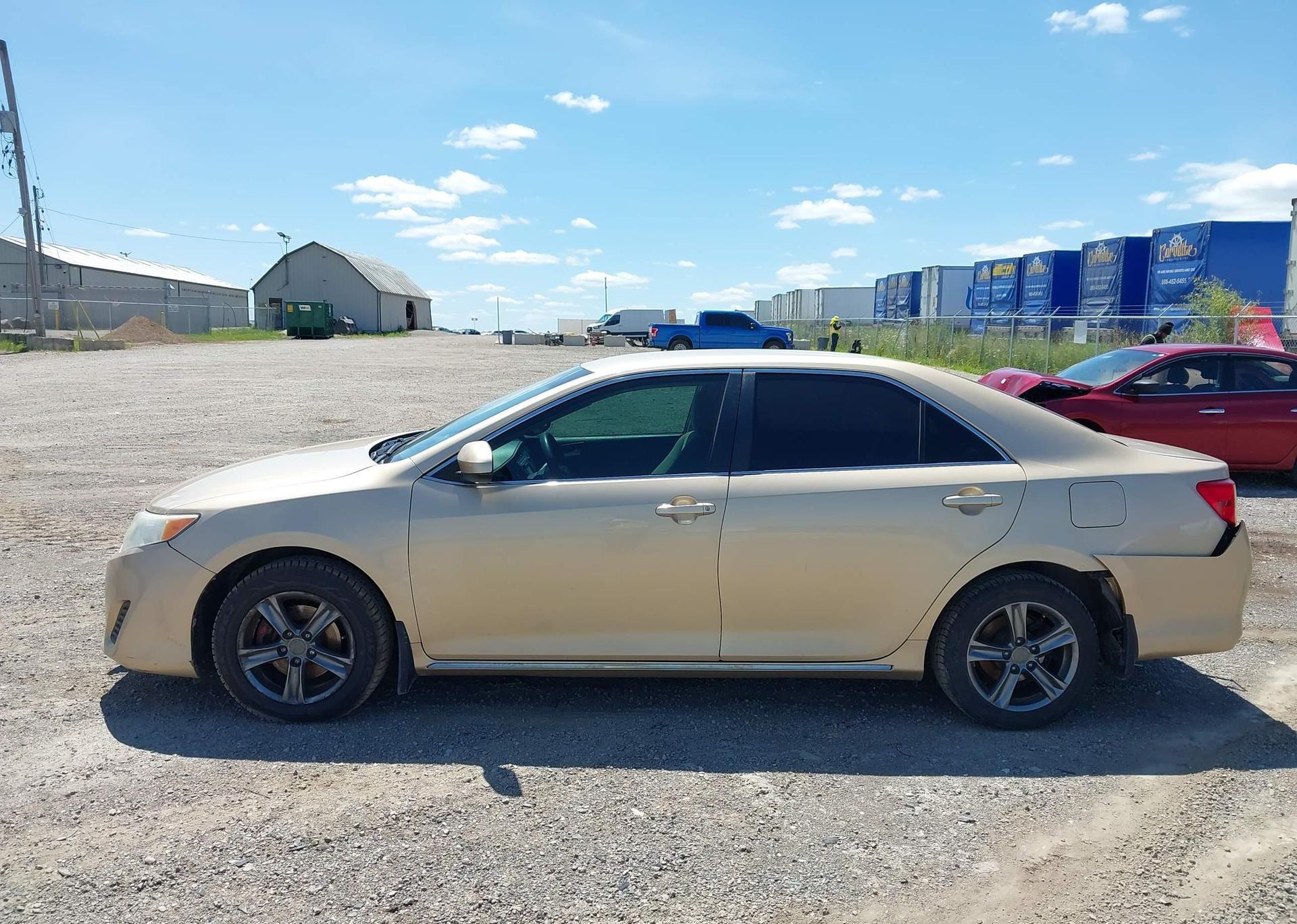 2012 TOYOTA CAMRY LE