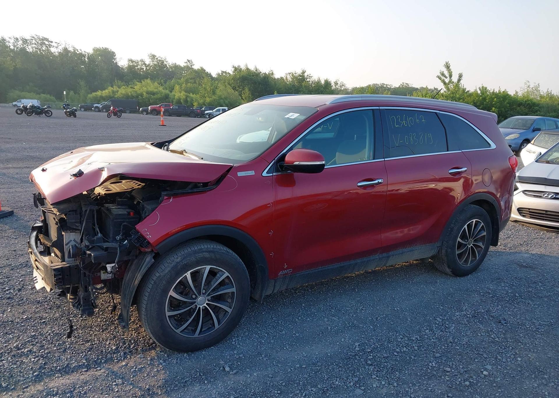 2016 KIA SORENTO LX