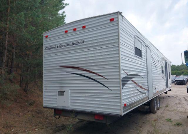 2007 Cottage Country Resort Trailer