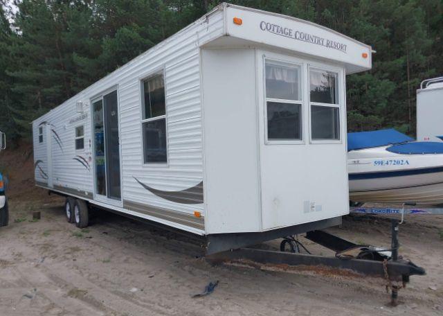 2007 Cottage Country Resort Trailer