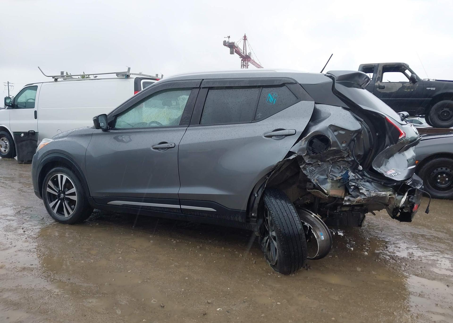 2020 NISSAN KICKS SR