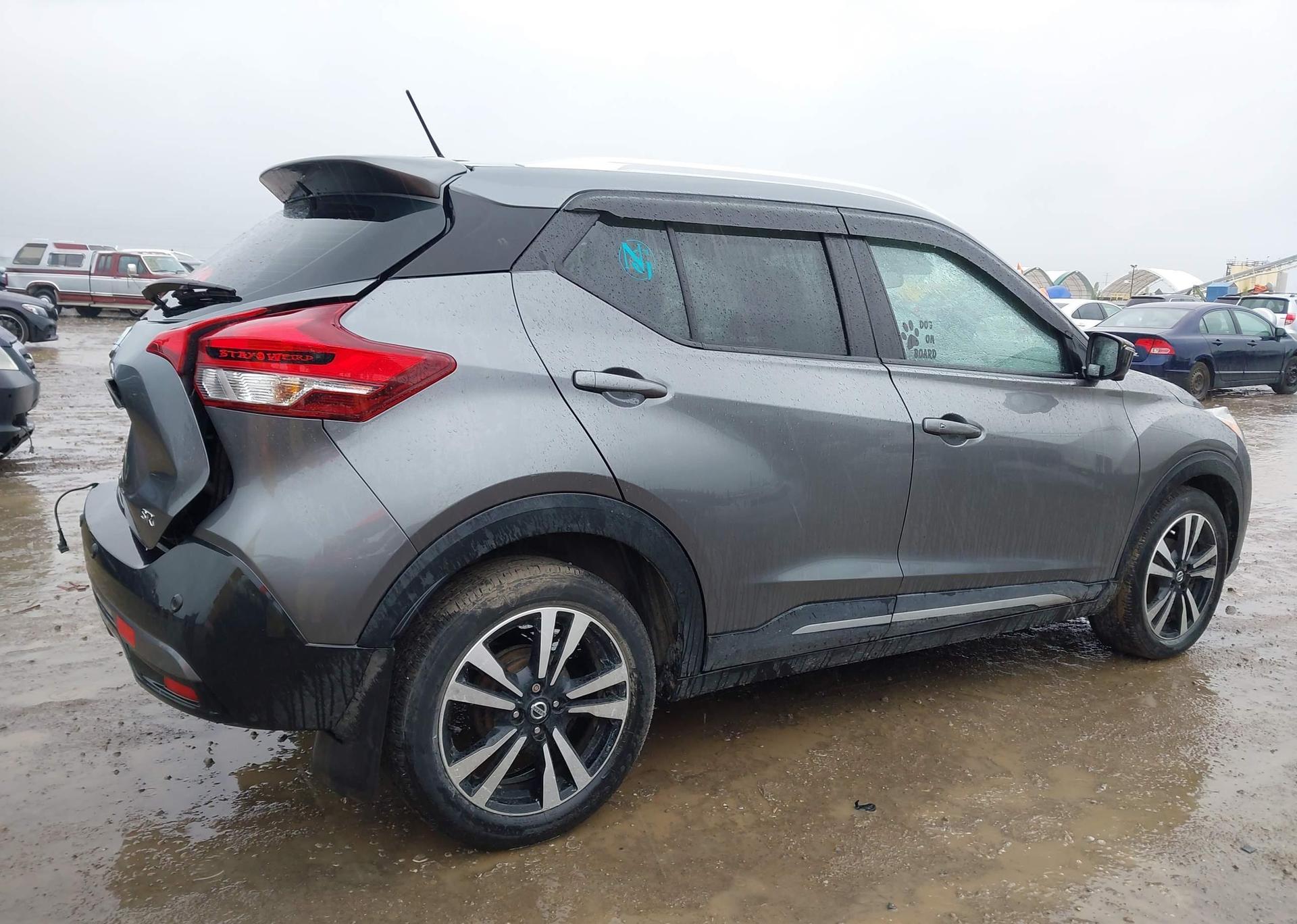 2020 NISSAN KICKS SR