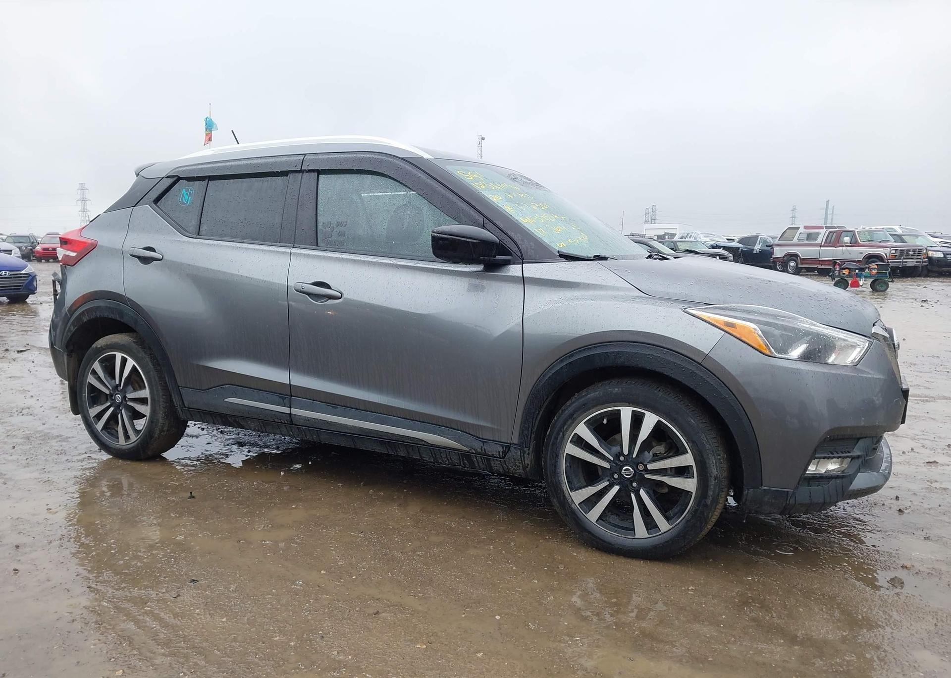2020 NISSAN KICKS SR