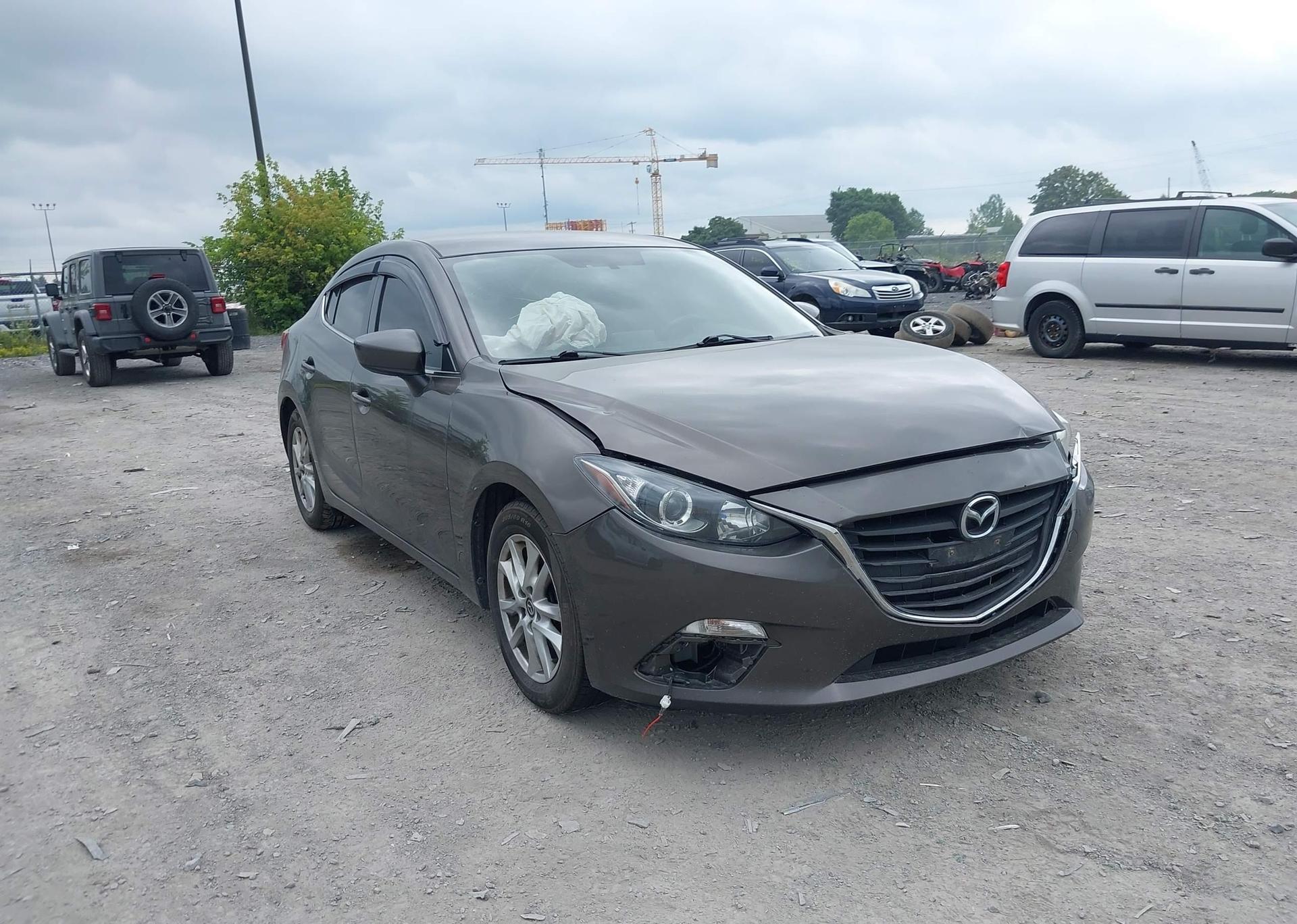 2015 MAZDA MAZDA3