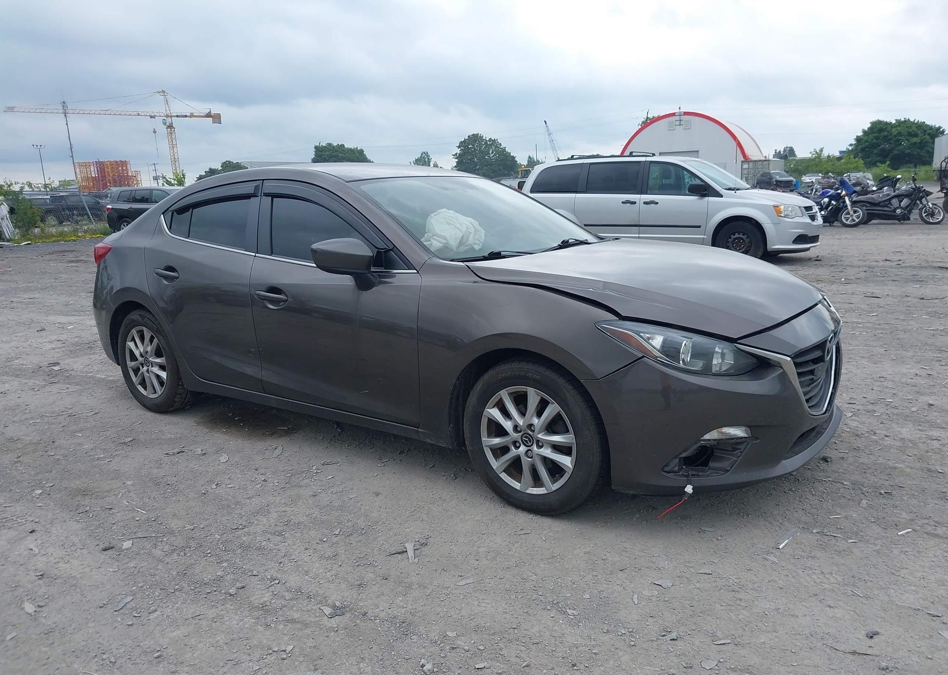 2015 MAZDA MAZDA3