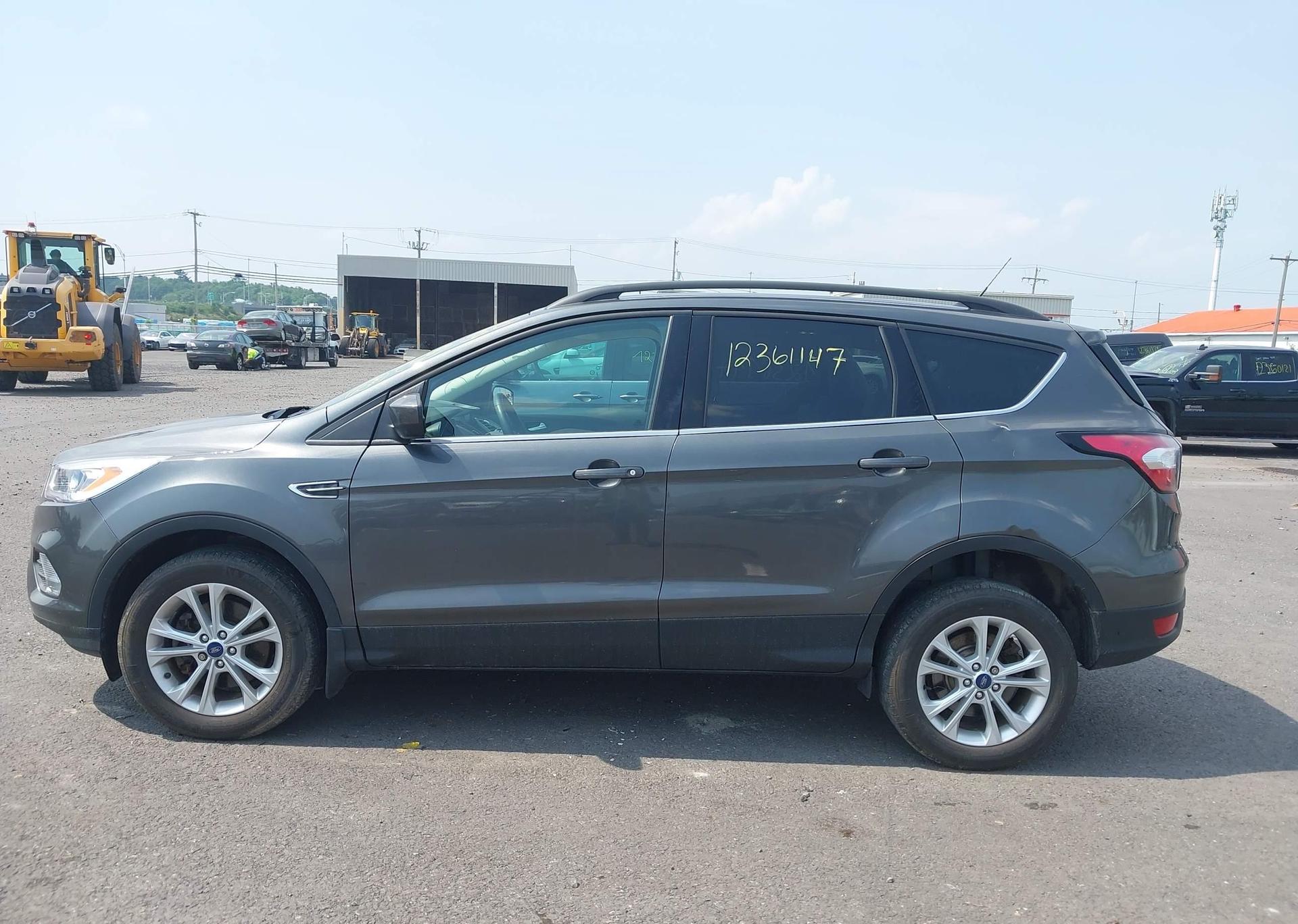 2018 FORD ESCAPE SEL