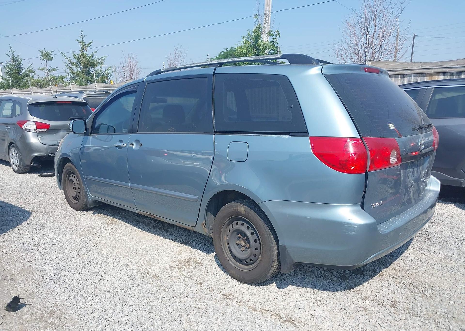 2008 TOYOTA SIENNA CE