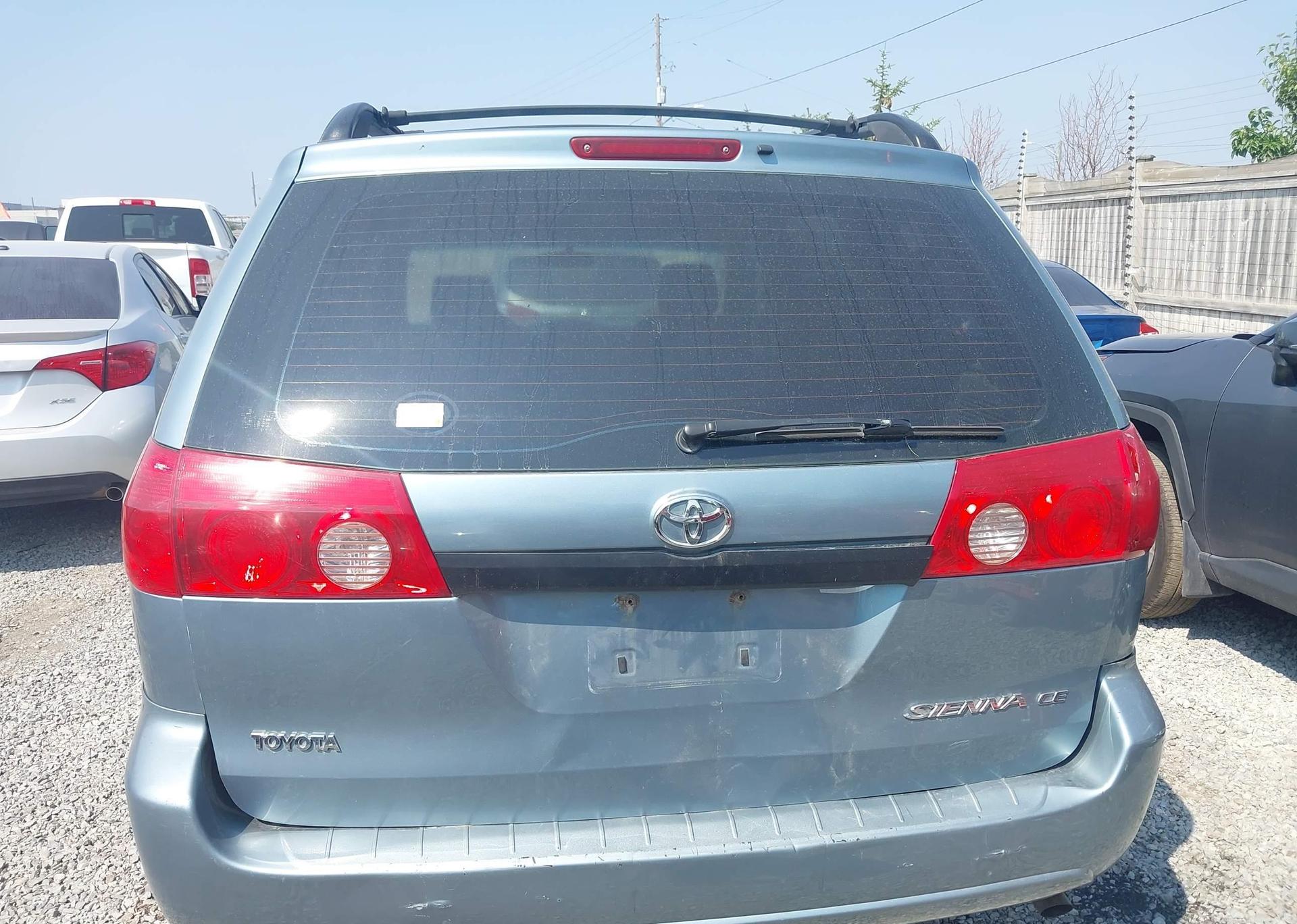 2008 TOYOTA SIENNA CE