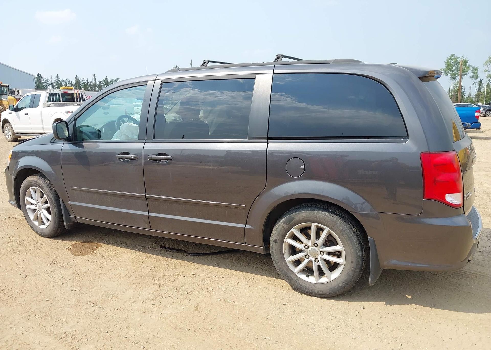 2015 DODGE GRAND CARAVAN SE
