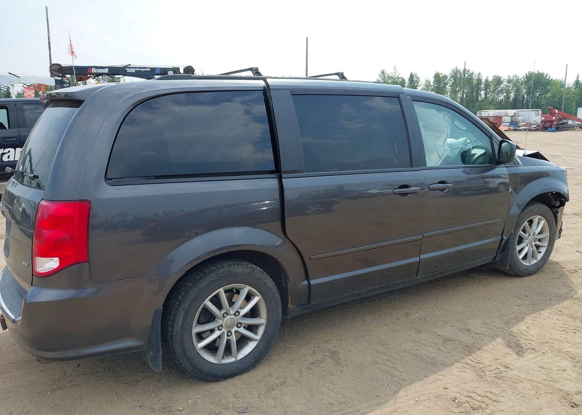 2015 DODGE GRAND CARAVAN SE
