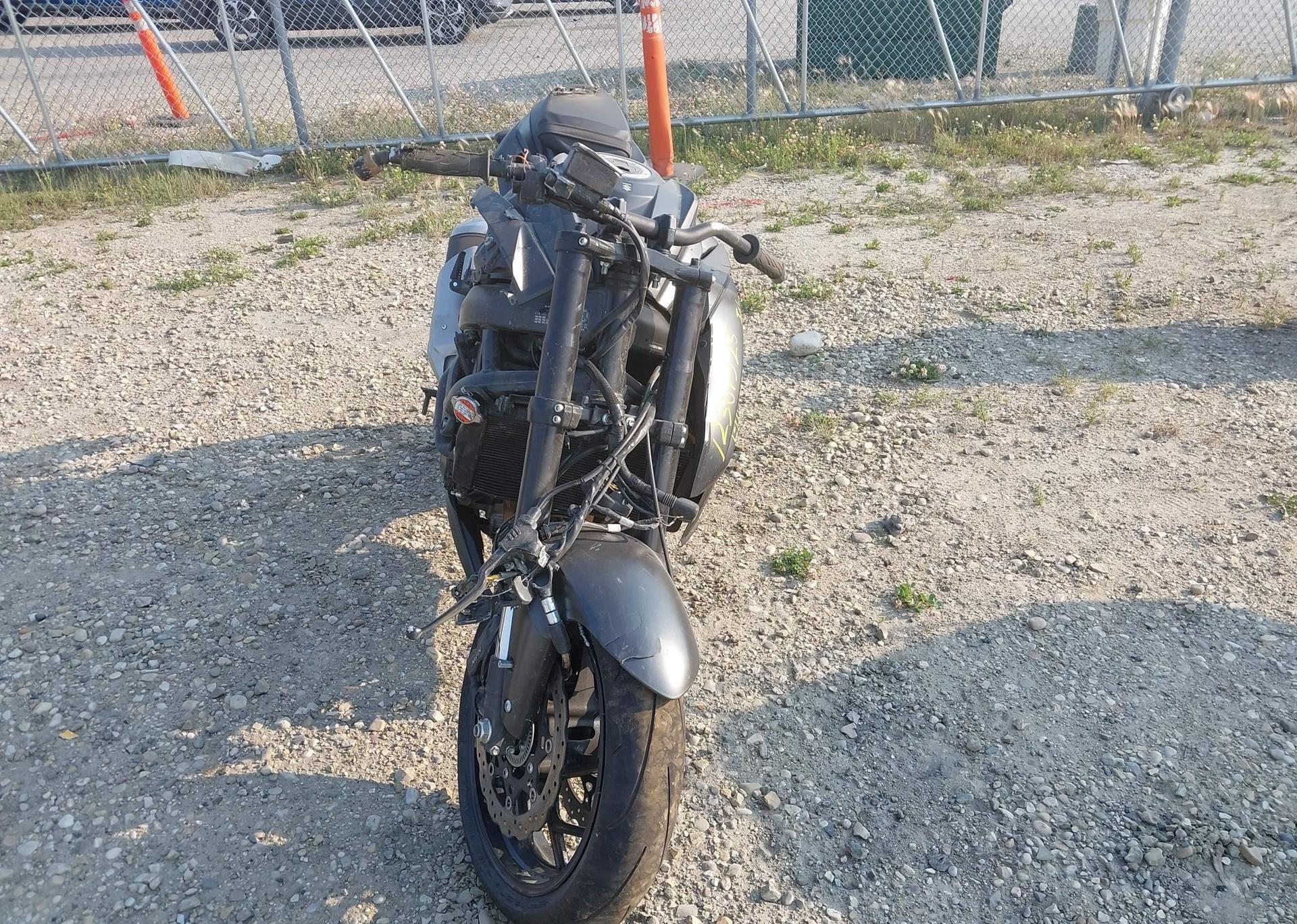 2021 SUZUKI GSX-S750 M