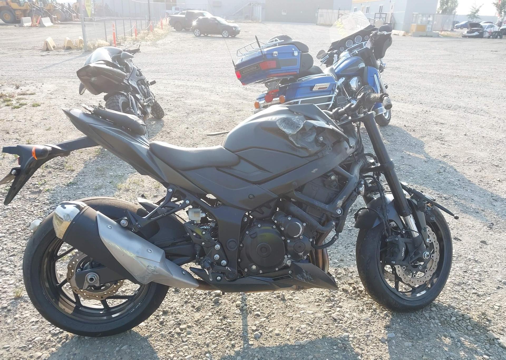 2021 SUZUKI GSX-S750 M