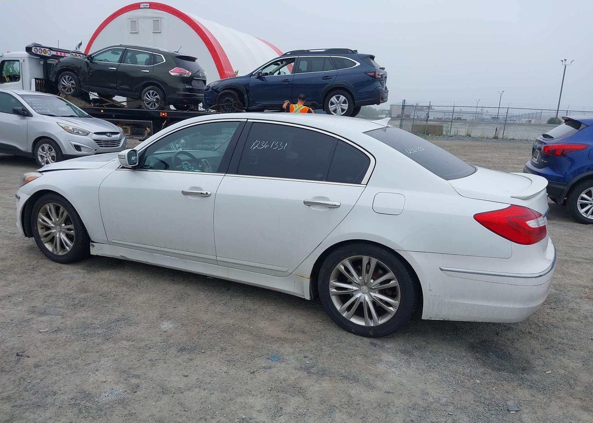 2012 HYUNDAI GENESIS 3.8 TECHNOLOGY