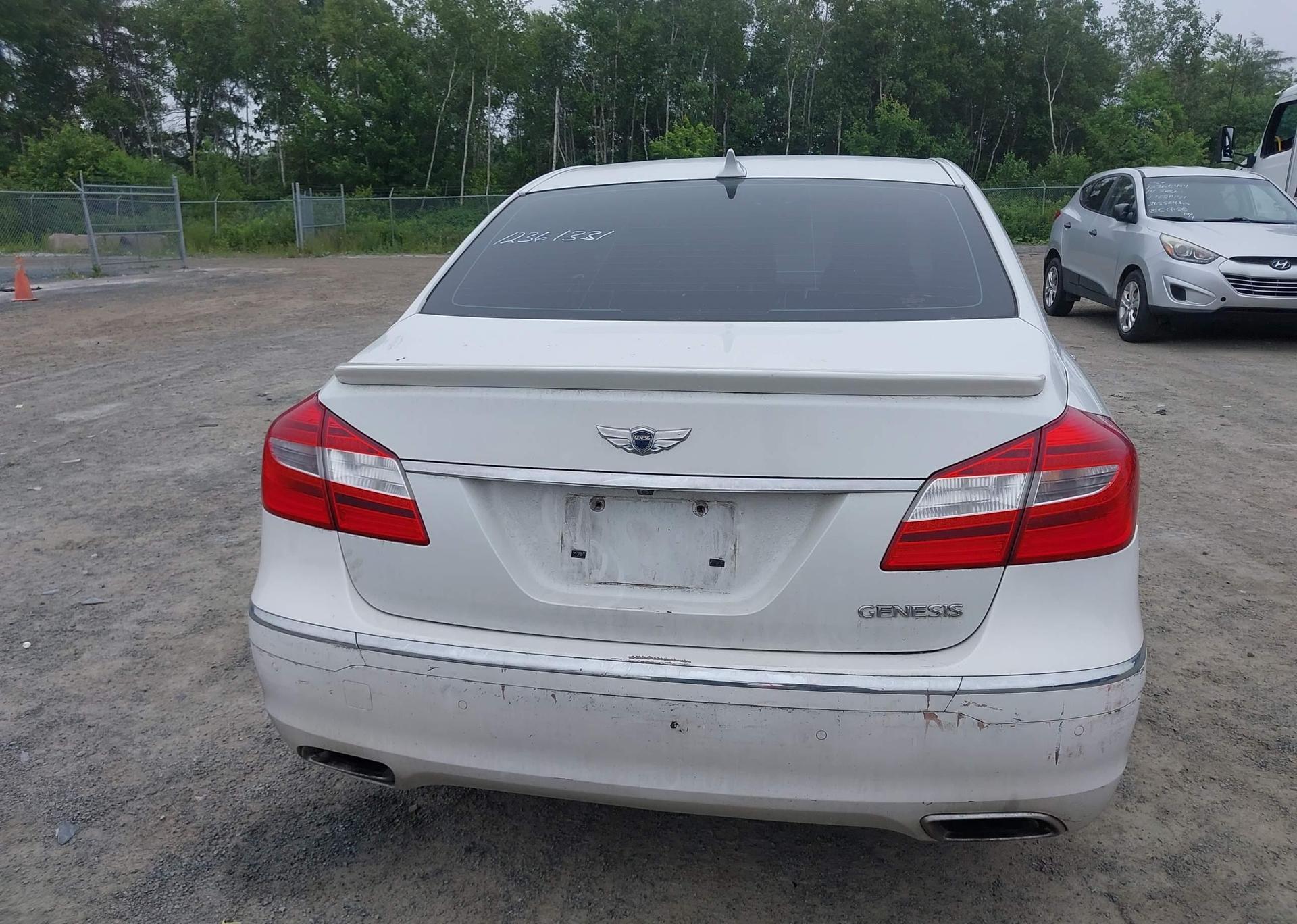 2012 HYUNDAI GENESIS 3.8 TECHNOLOGY