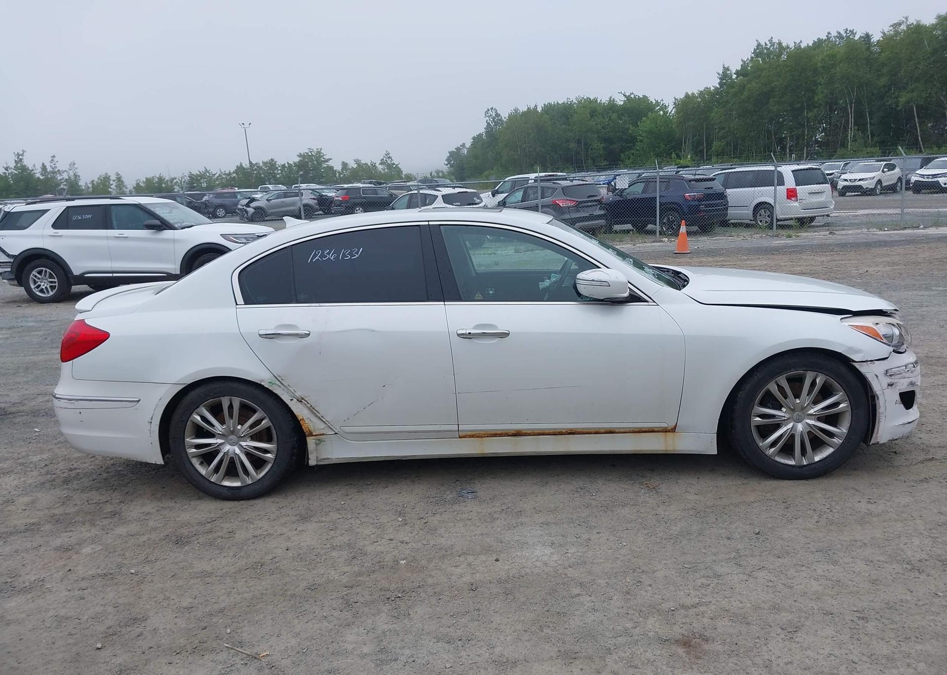 2012 HYUNDAI GENESIS 3.8 TECHNOLOGY