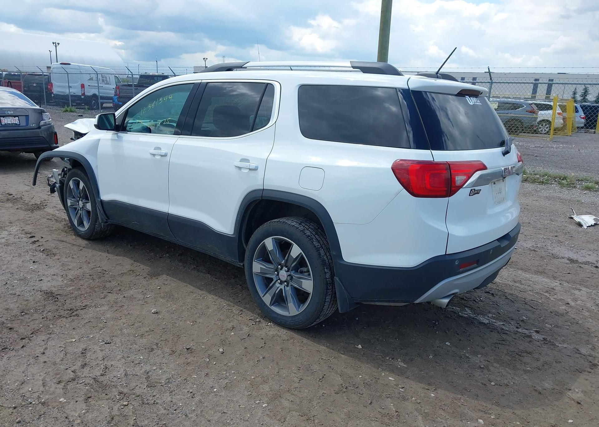 2017 GMC ACADIA SLT-2